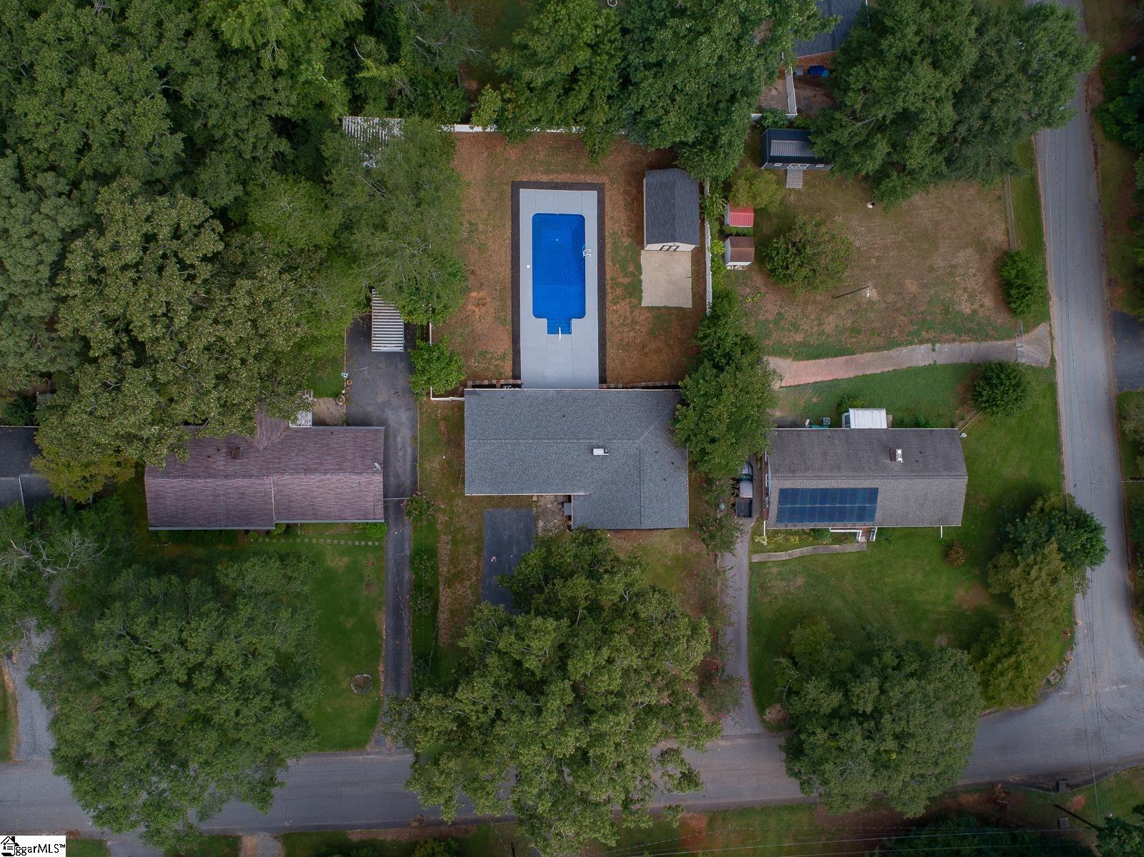 216 Maxine Street Spartanburg, SC 29307