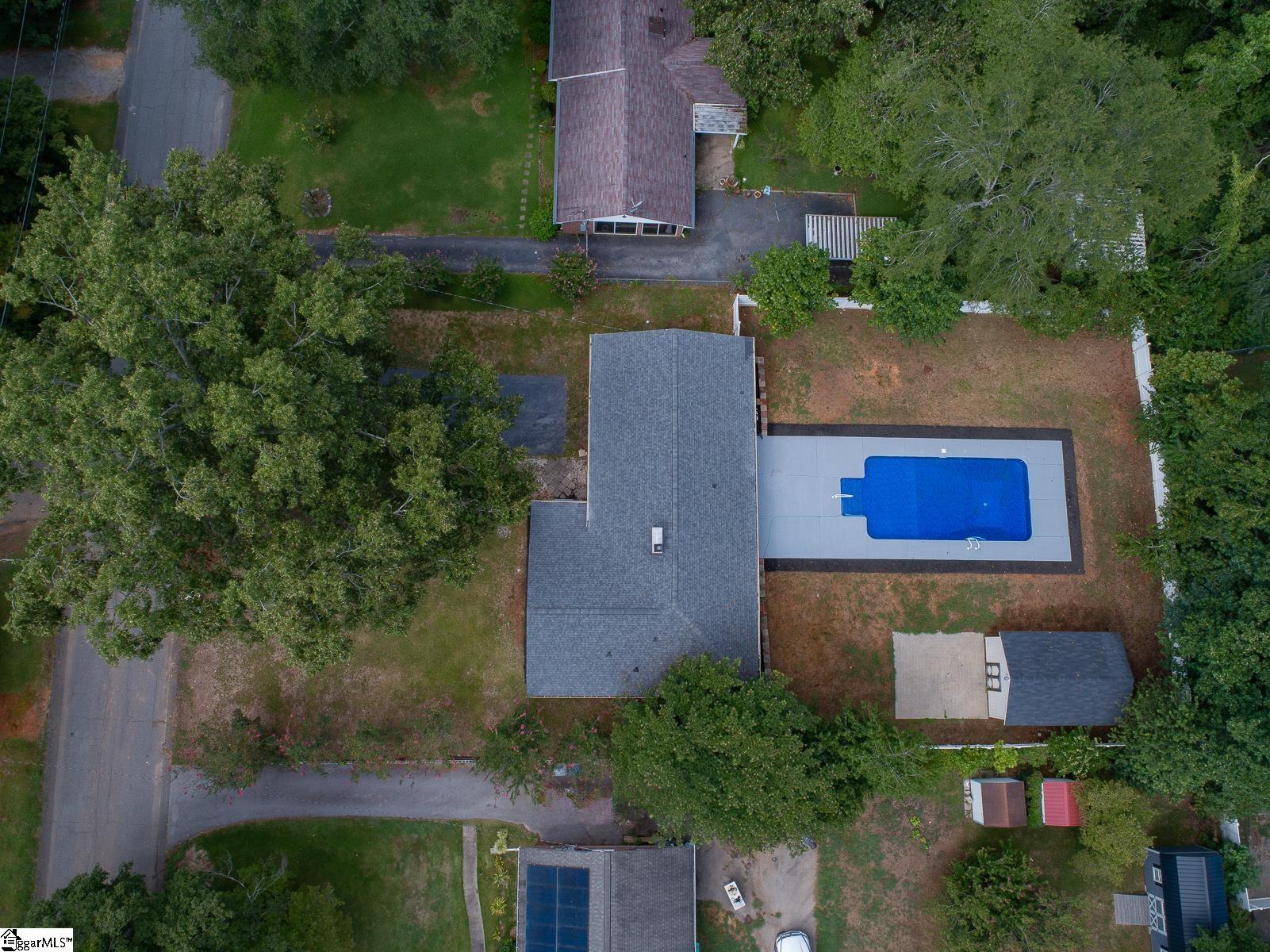 216 Maxine Street Spartanburg, SC 29307