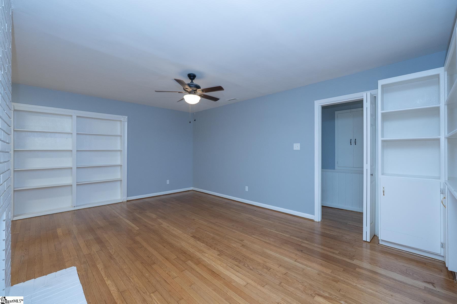 216 Maxine Street Spartanburg, SC 29307