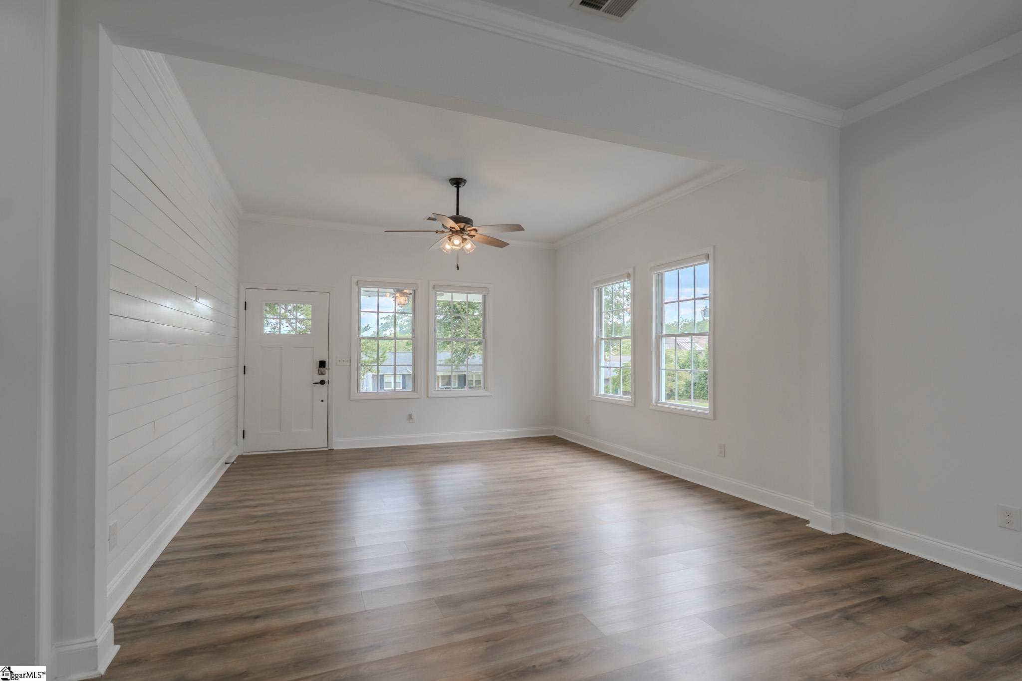 23 Old Augusta Road Greenville, SC 29605