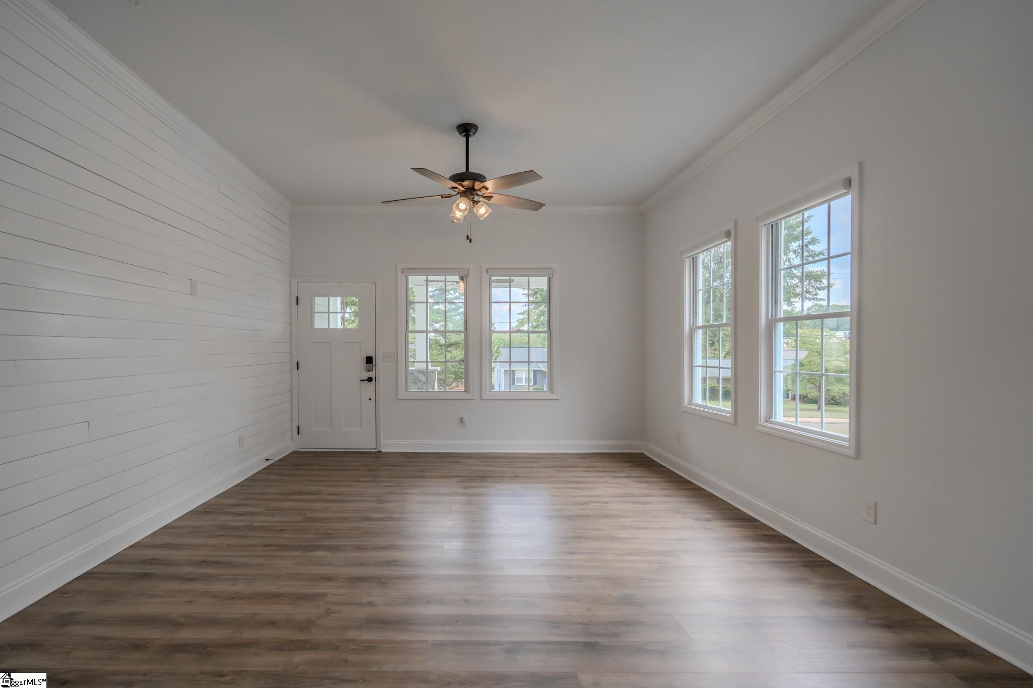 23 Old Augusta Road Greenville, SC 29605