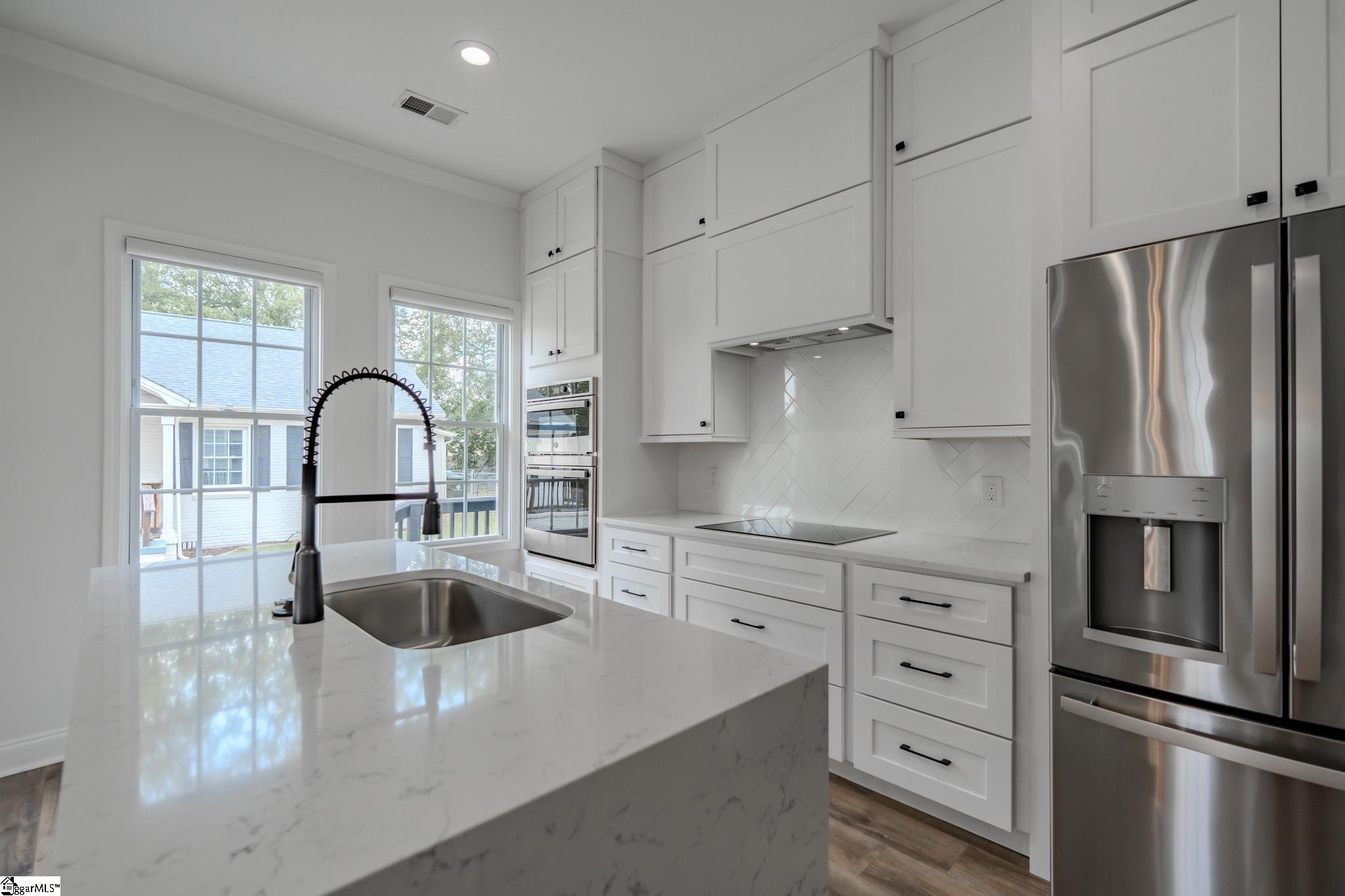 23 Old Augusta Road Greenville, SC 29605