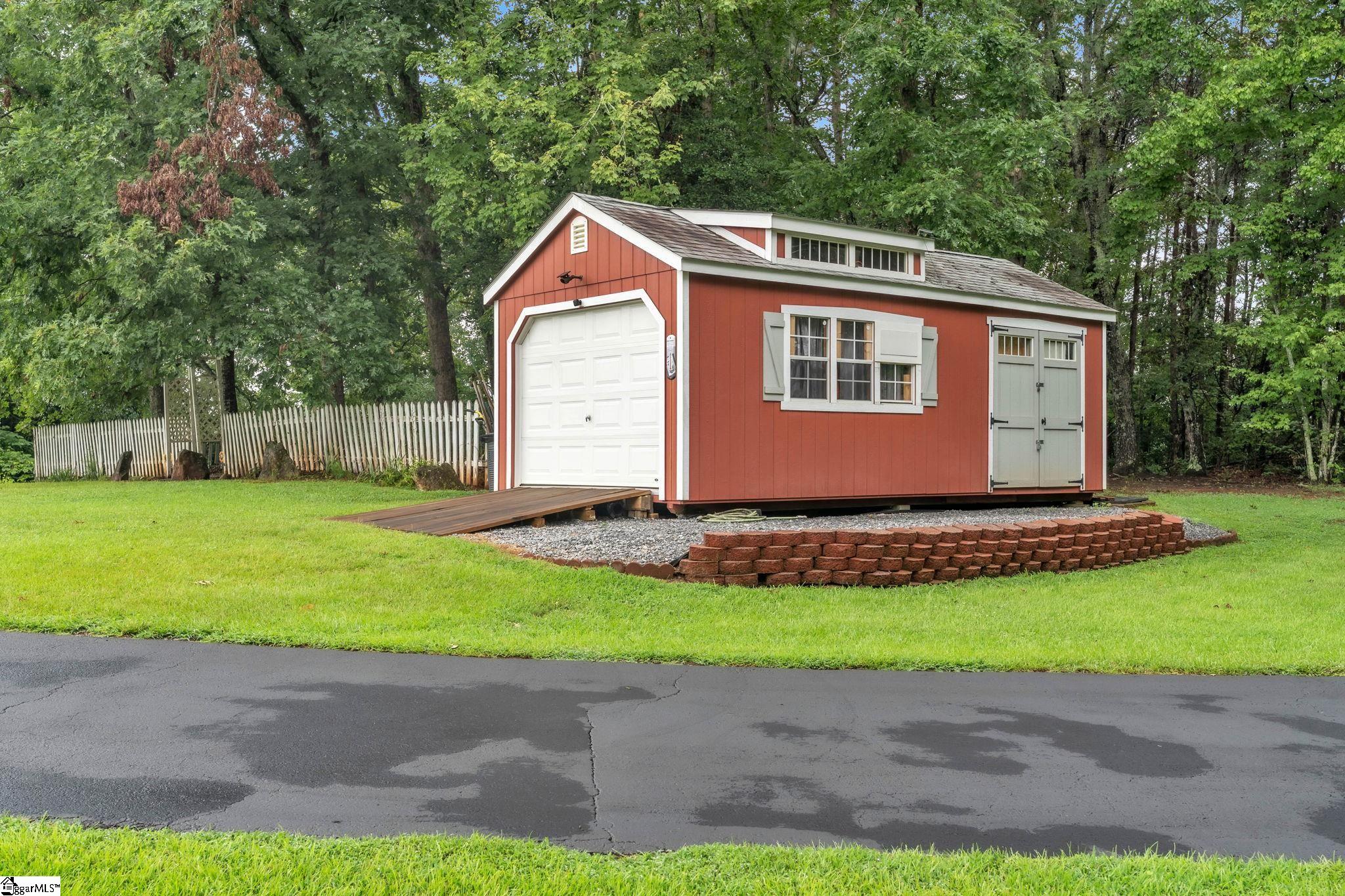 437 McConnell Road Marietta, SC 29661
