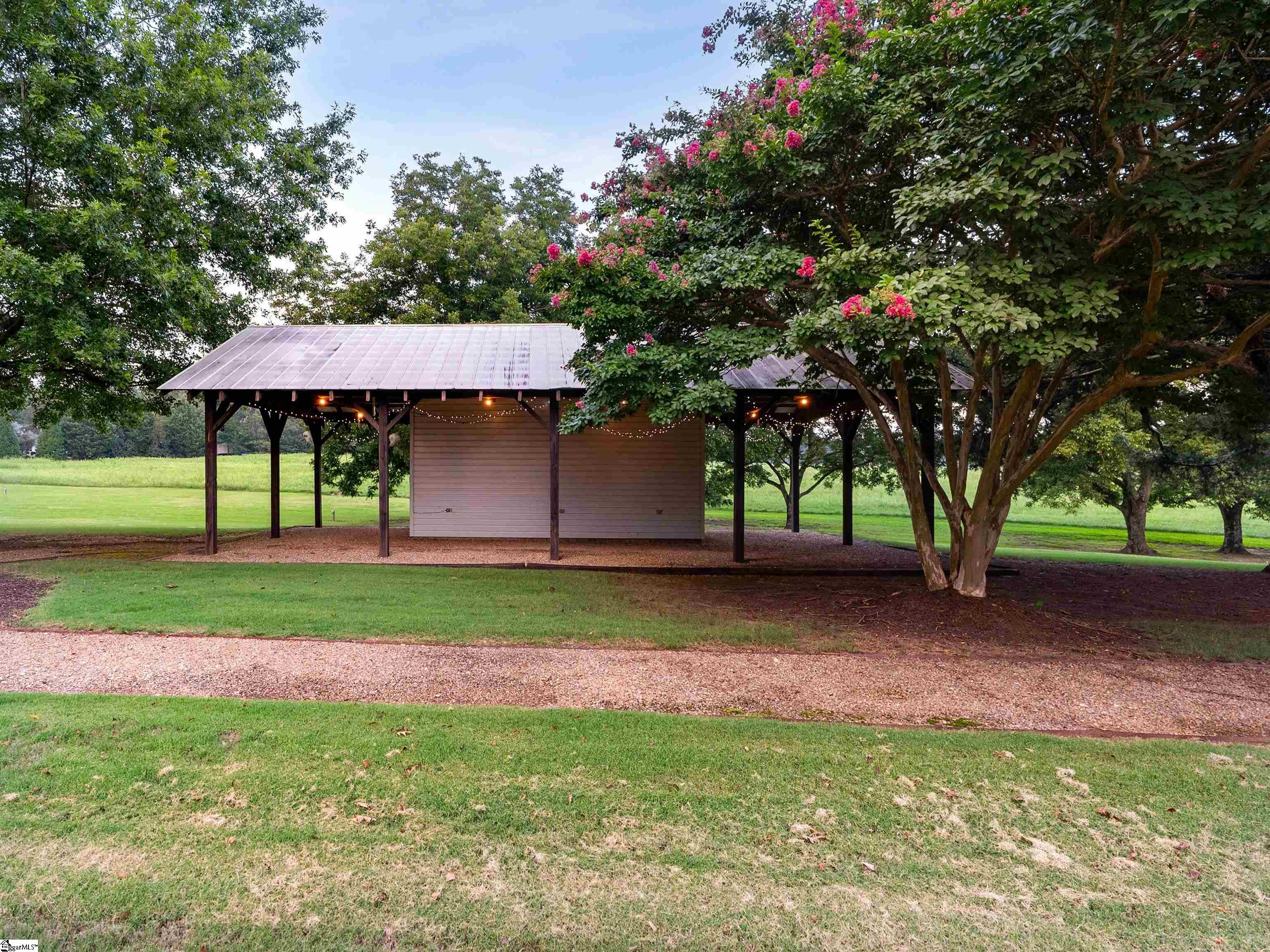 10490 New Cut Road Campobello, SC 29322