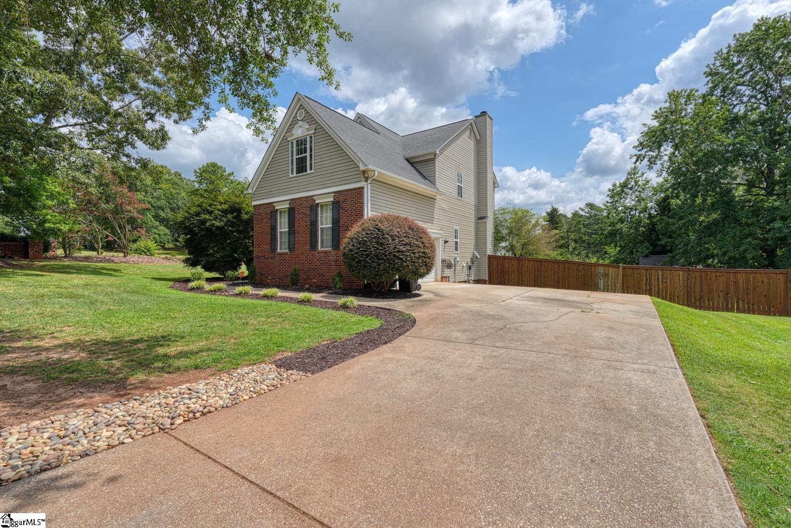 131 Lauden Drive Moore, SC 29369