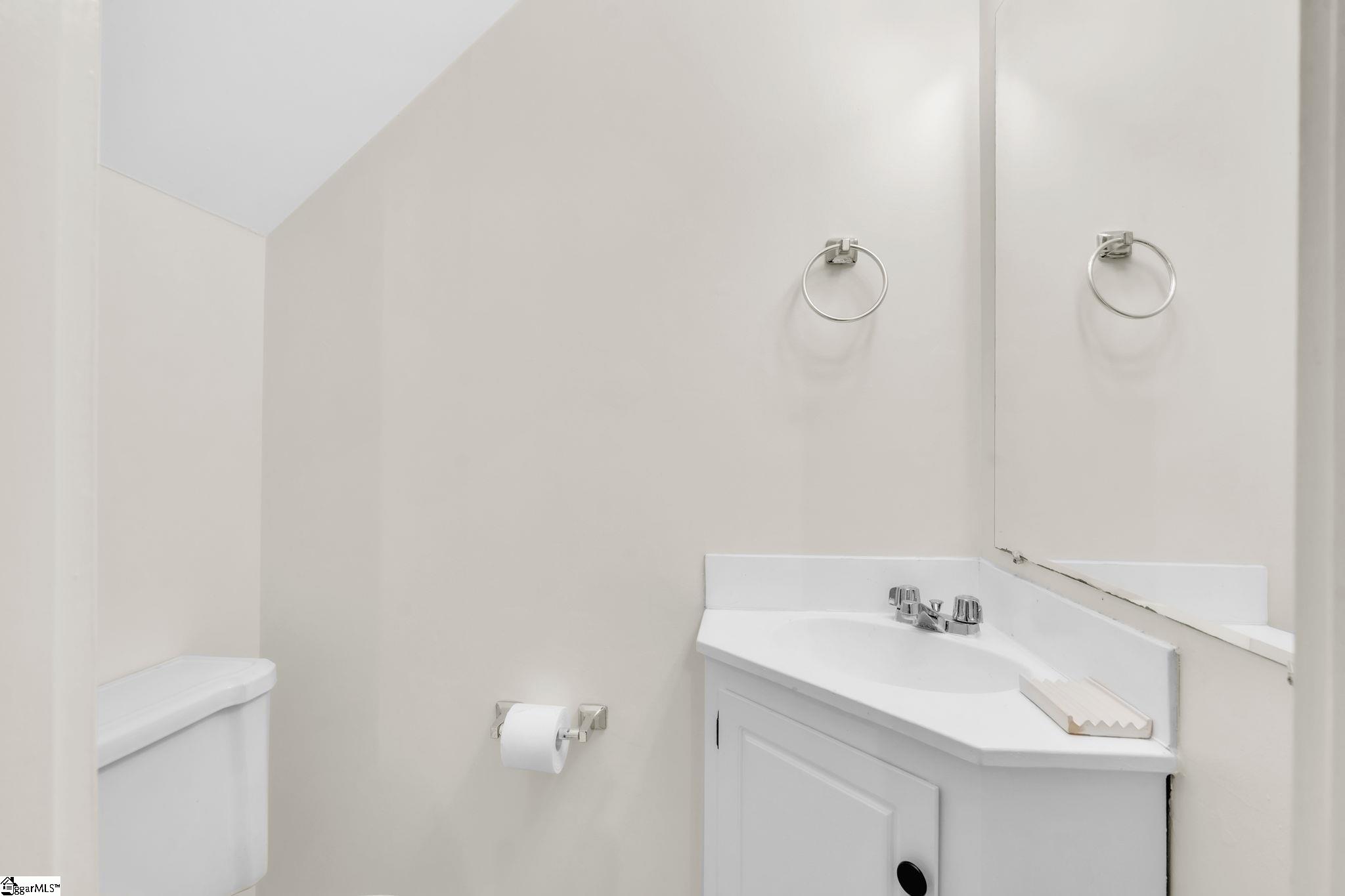 2530 E North Street UNIT Unit 11B Greenville, SC 29615
