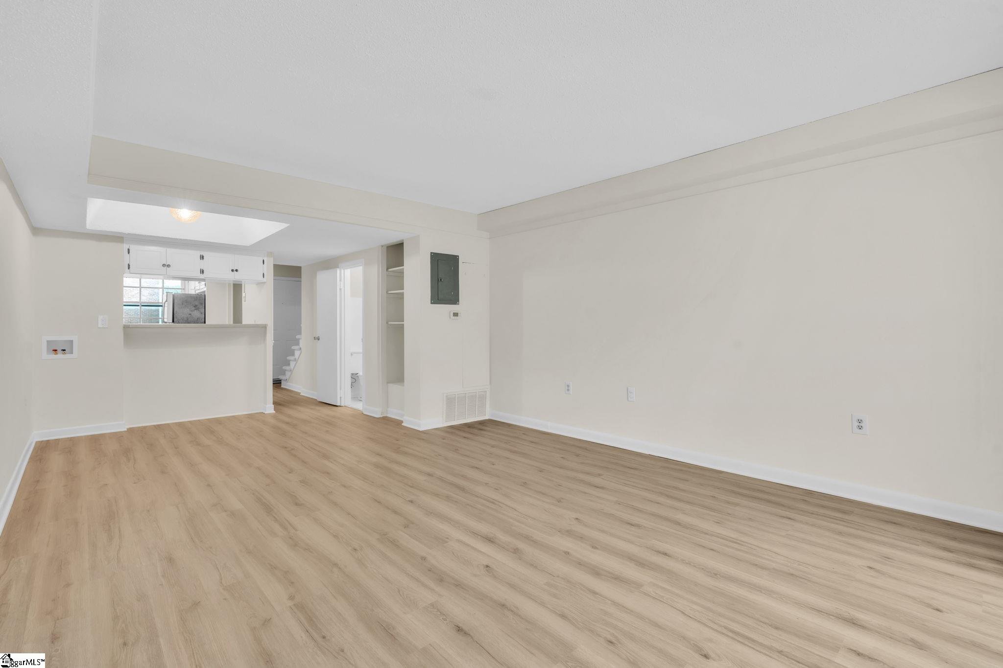 2530 E North Street UNIT Unit 11B Greenville, SC 29615