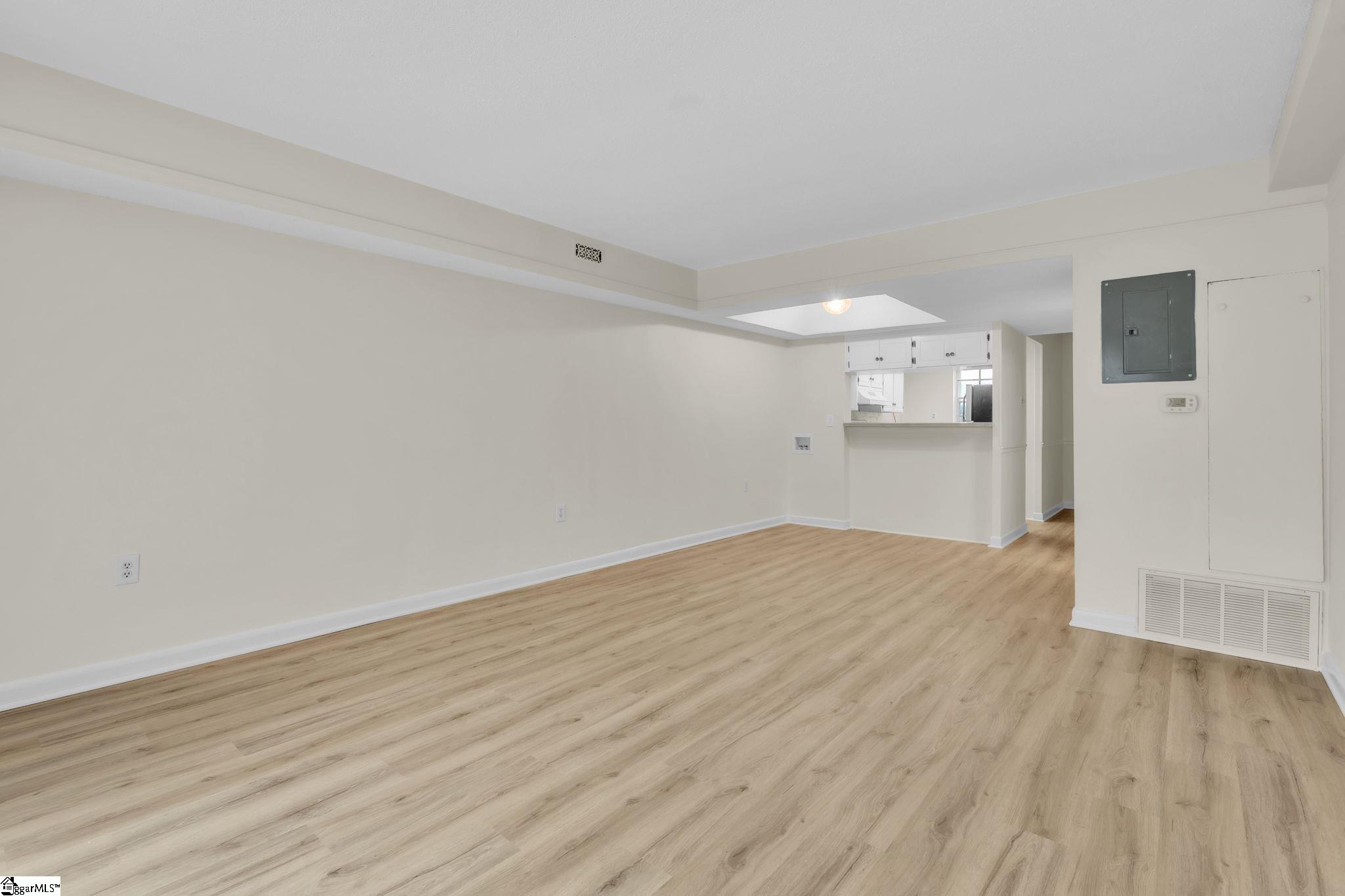 2530 E North Street UNIT Unit 11B Greenville, SC 29615