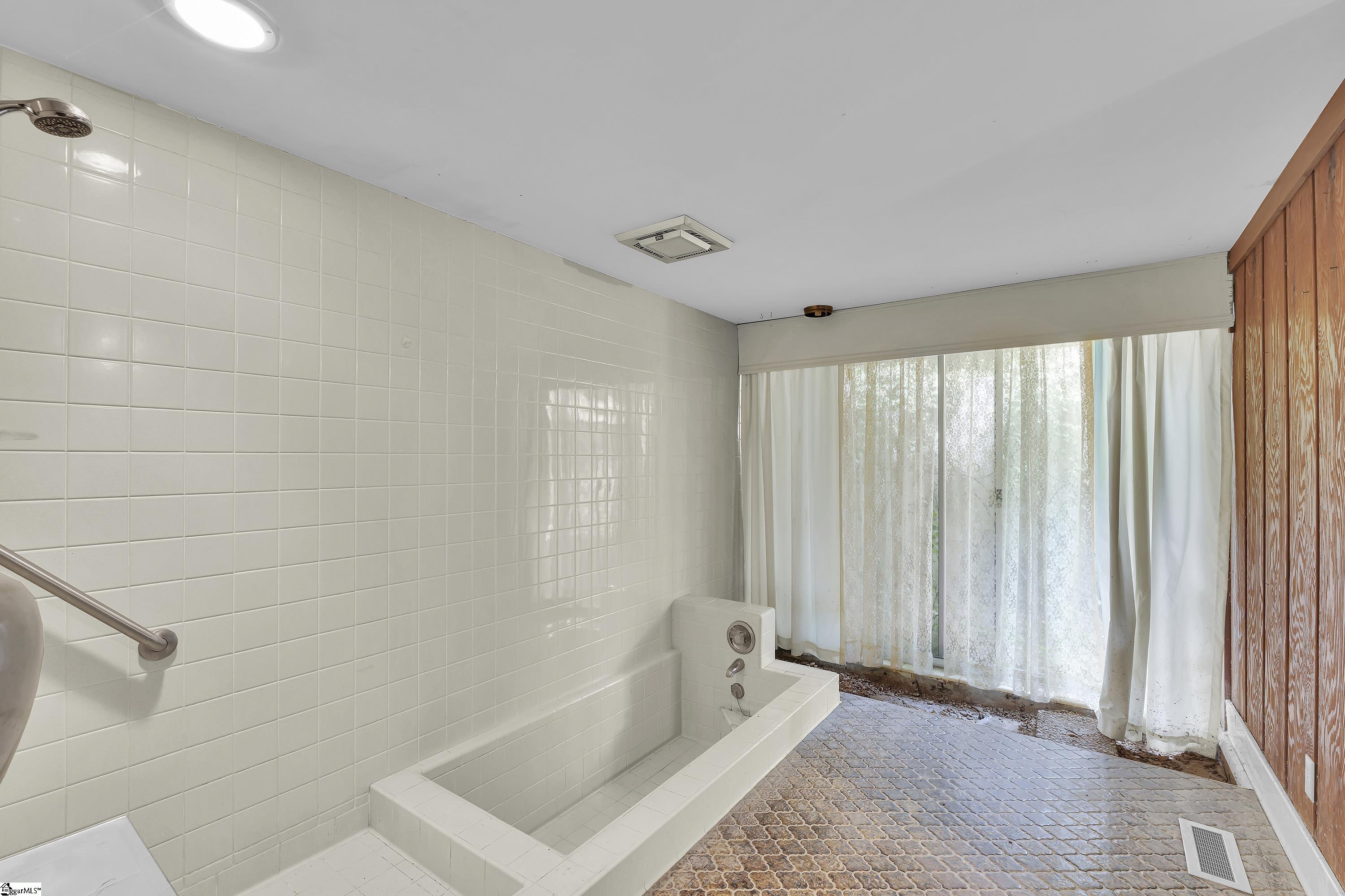 627 Pelham Road Greenville, SC 29615