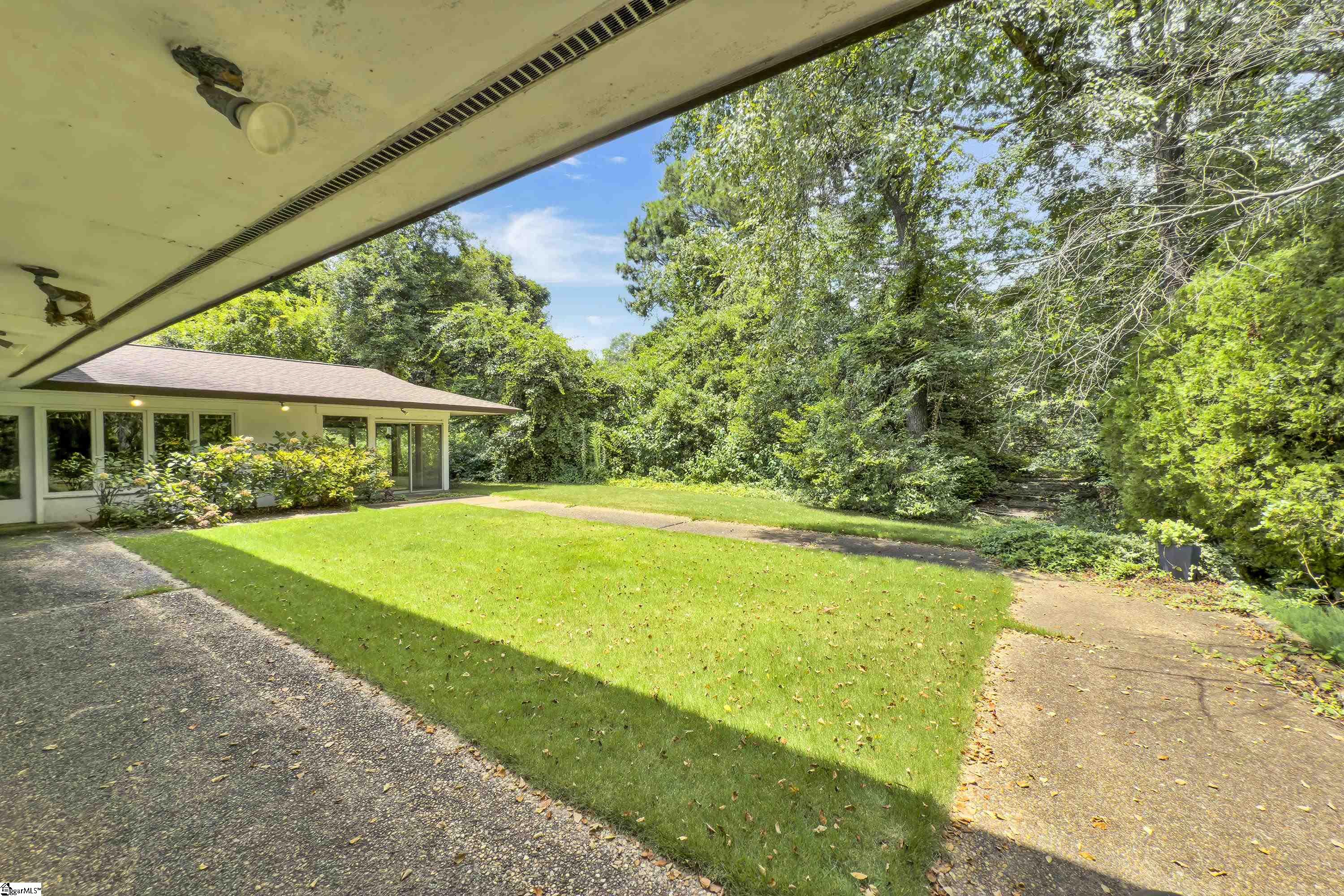 627 Pelham Road Greenville, SC 29615
