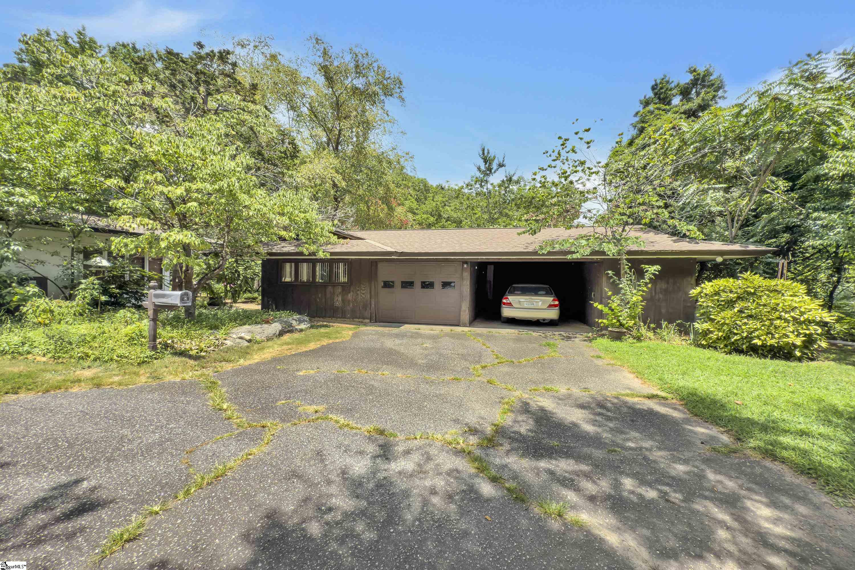 627 Pelham Road Greenville, SC 29615