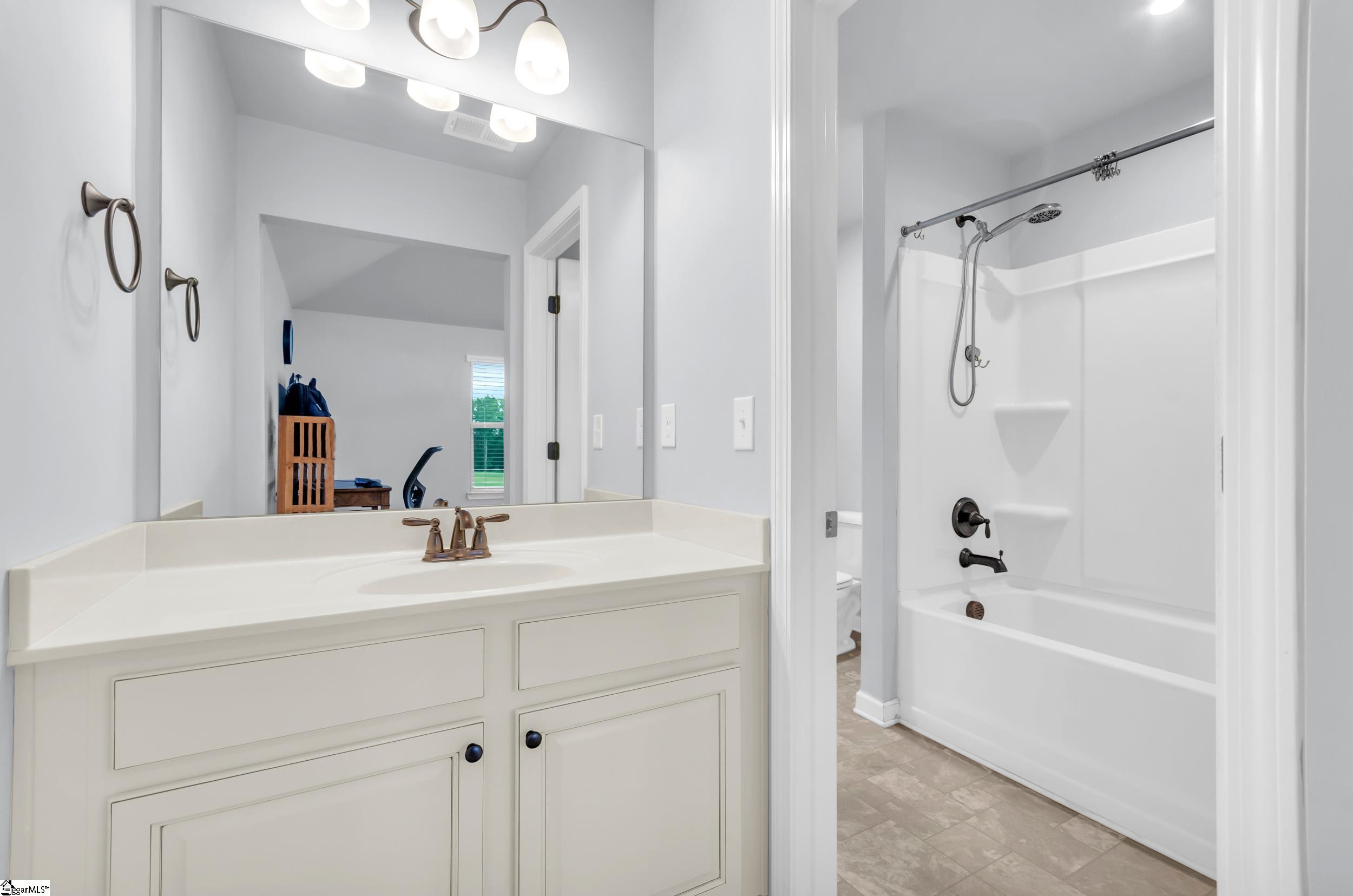 504 Rose Arbor Lane Simpsonville, SC 29681