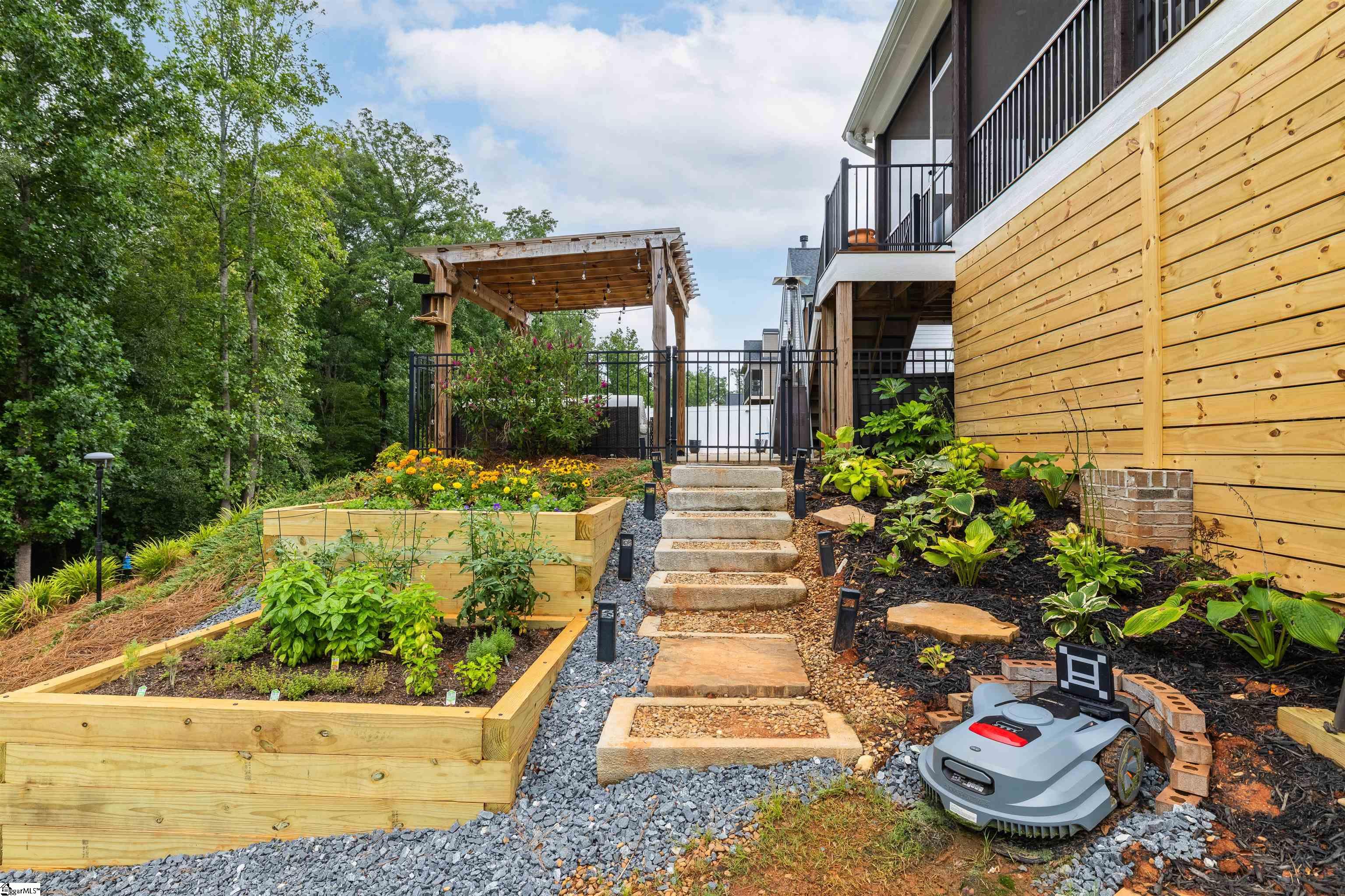 73 Enoree Farm Way Taylors, SC 29687