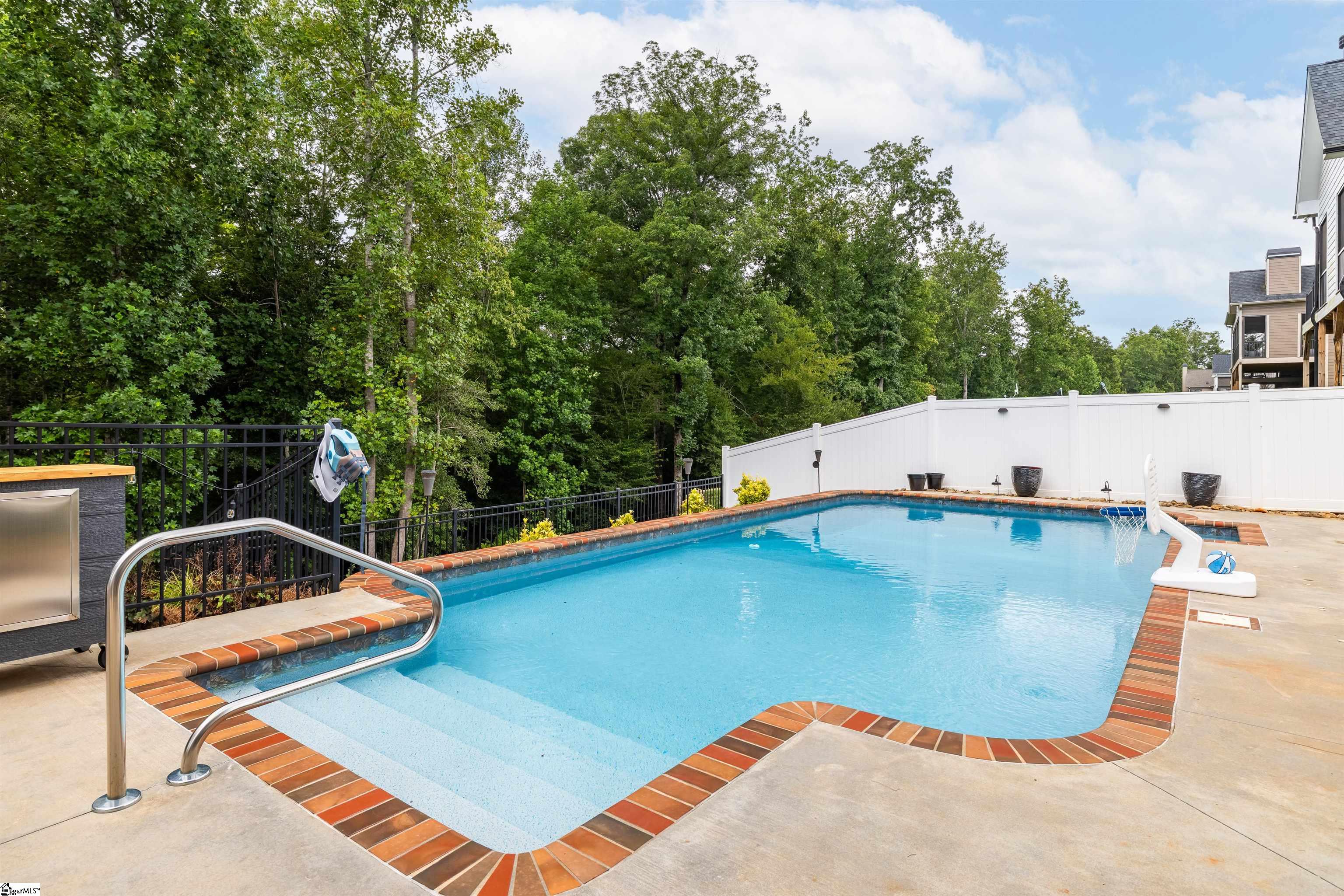 73 Enoree Farm Way Taylors, SC 29687