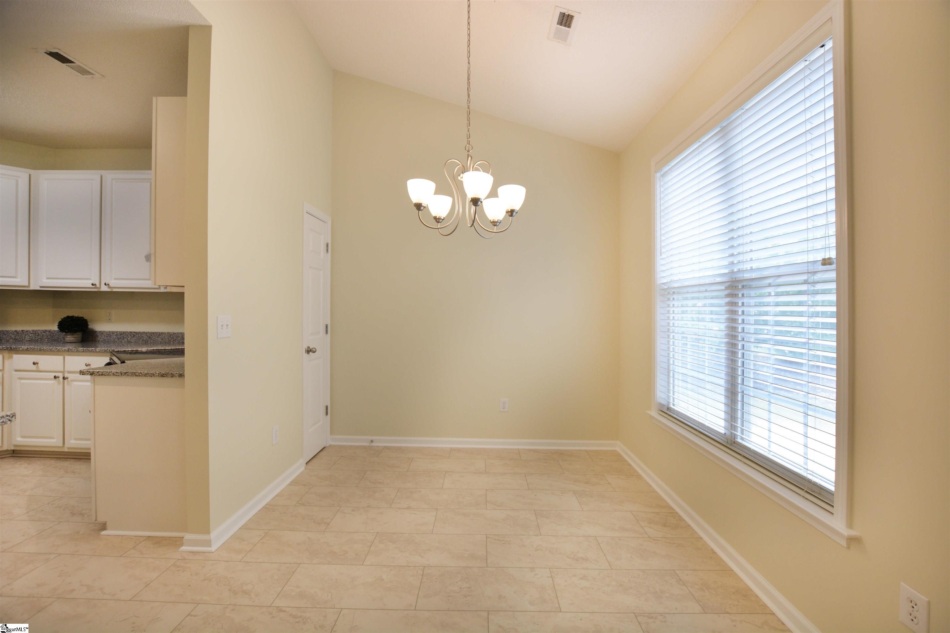7 Meadowlands Way Greenville, SC 29615