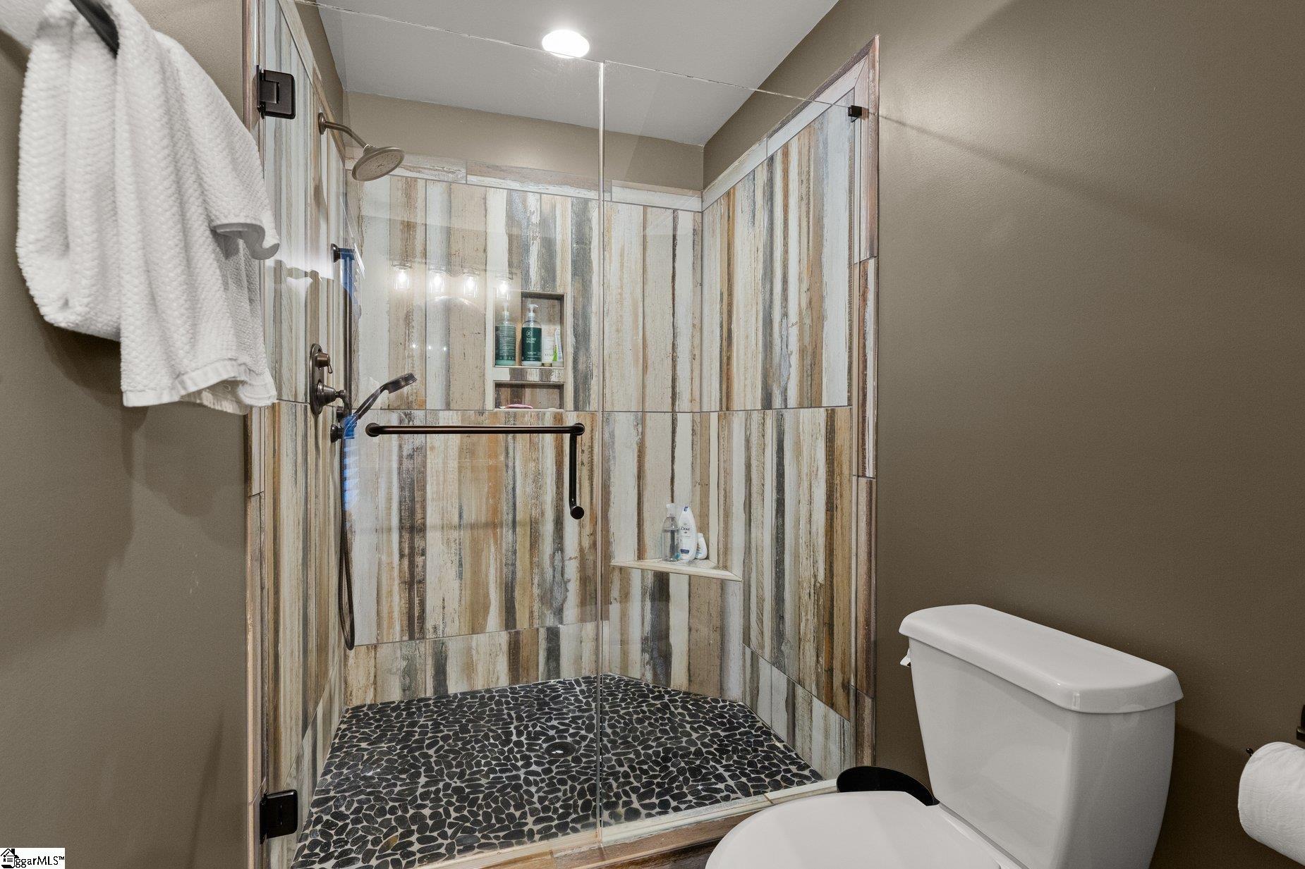 382 Hideaway Cove Drive Seneca, SC 29672