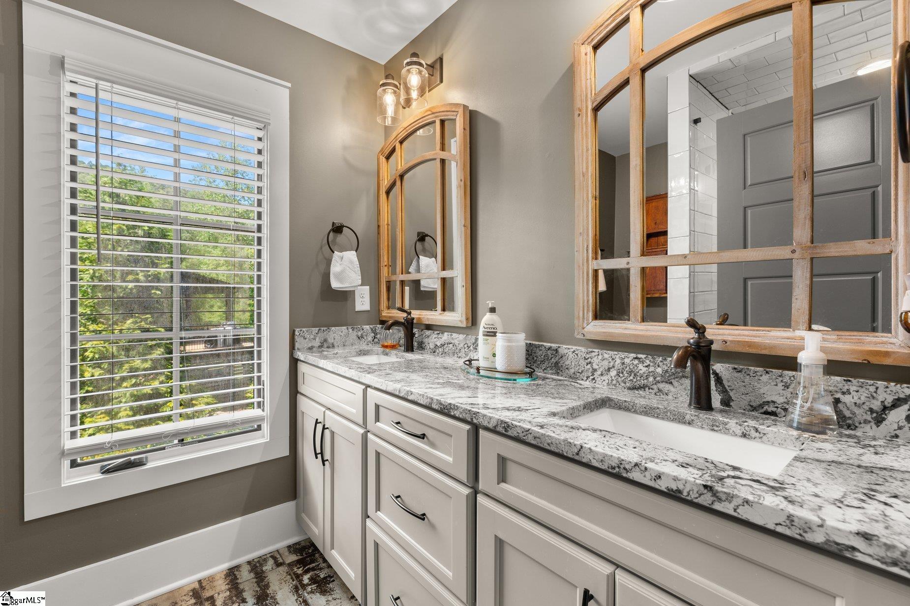 382 Hideaway Cove Drive Seneca, SC 29672