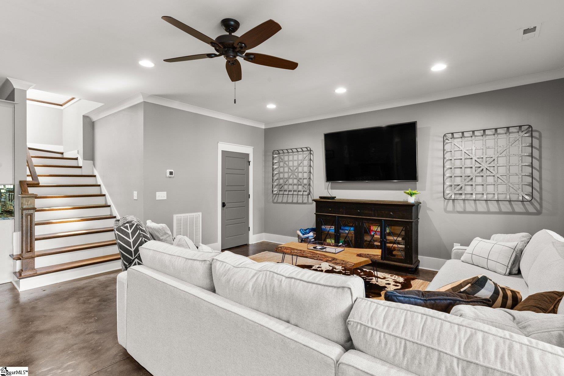 382 Hideaway Cove Drive Seneca, SC 29672