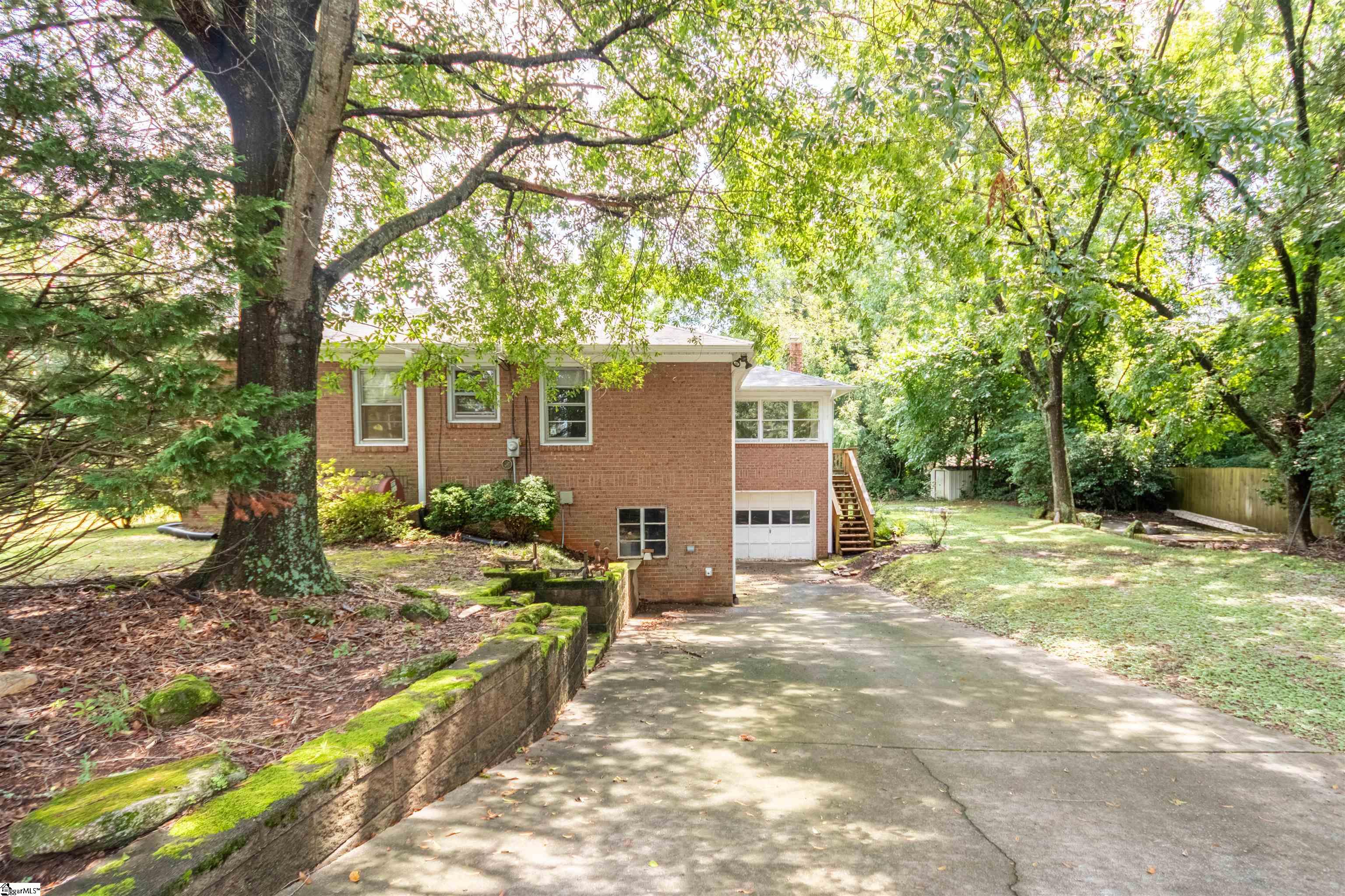 1014 Rutherford Road Greenville, SC 29609