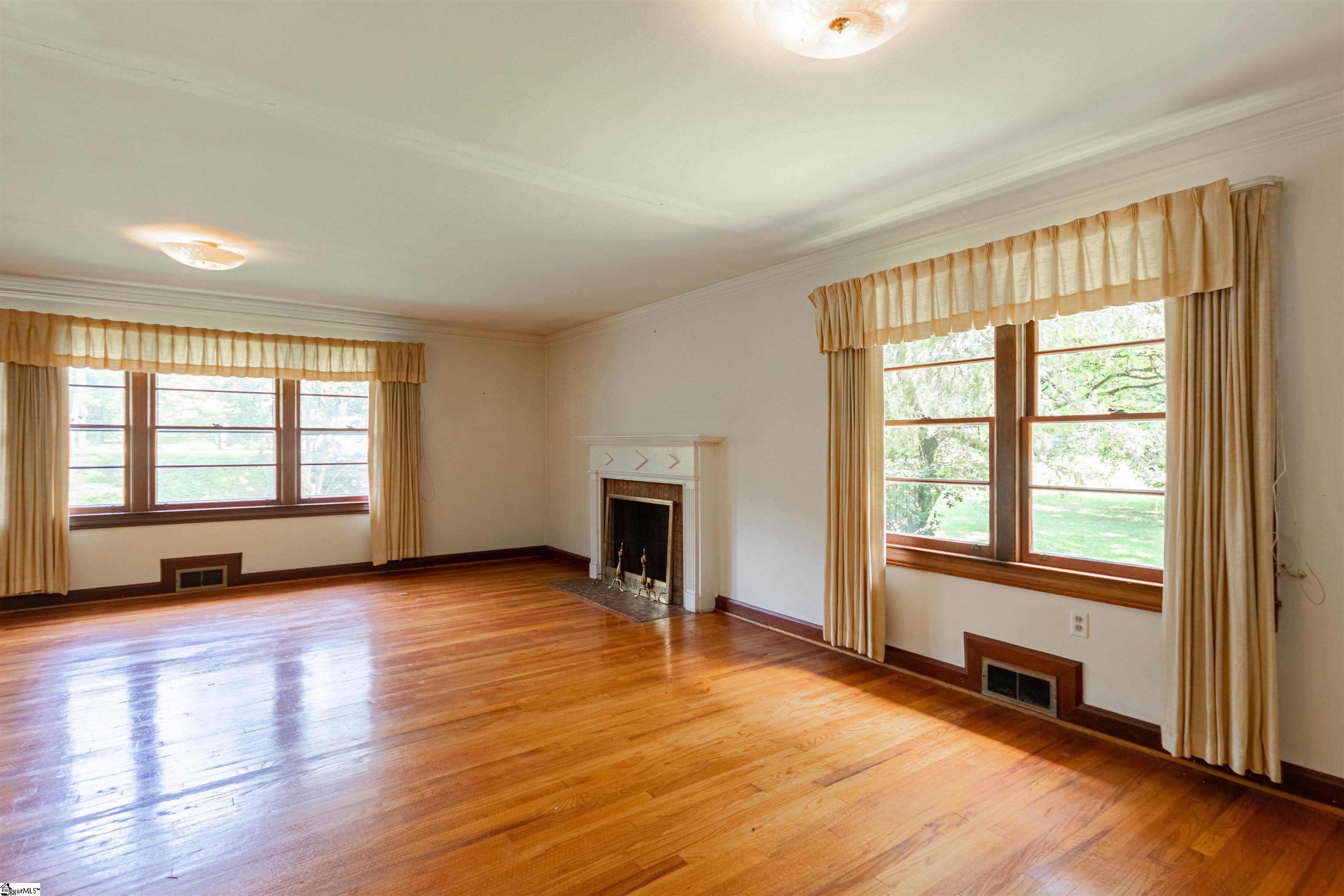 1014 Rutherford Road Greenville, SC 29609