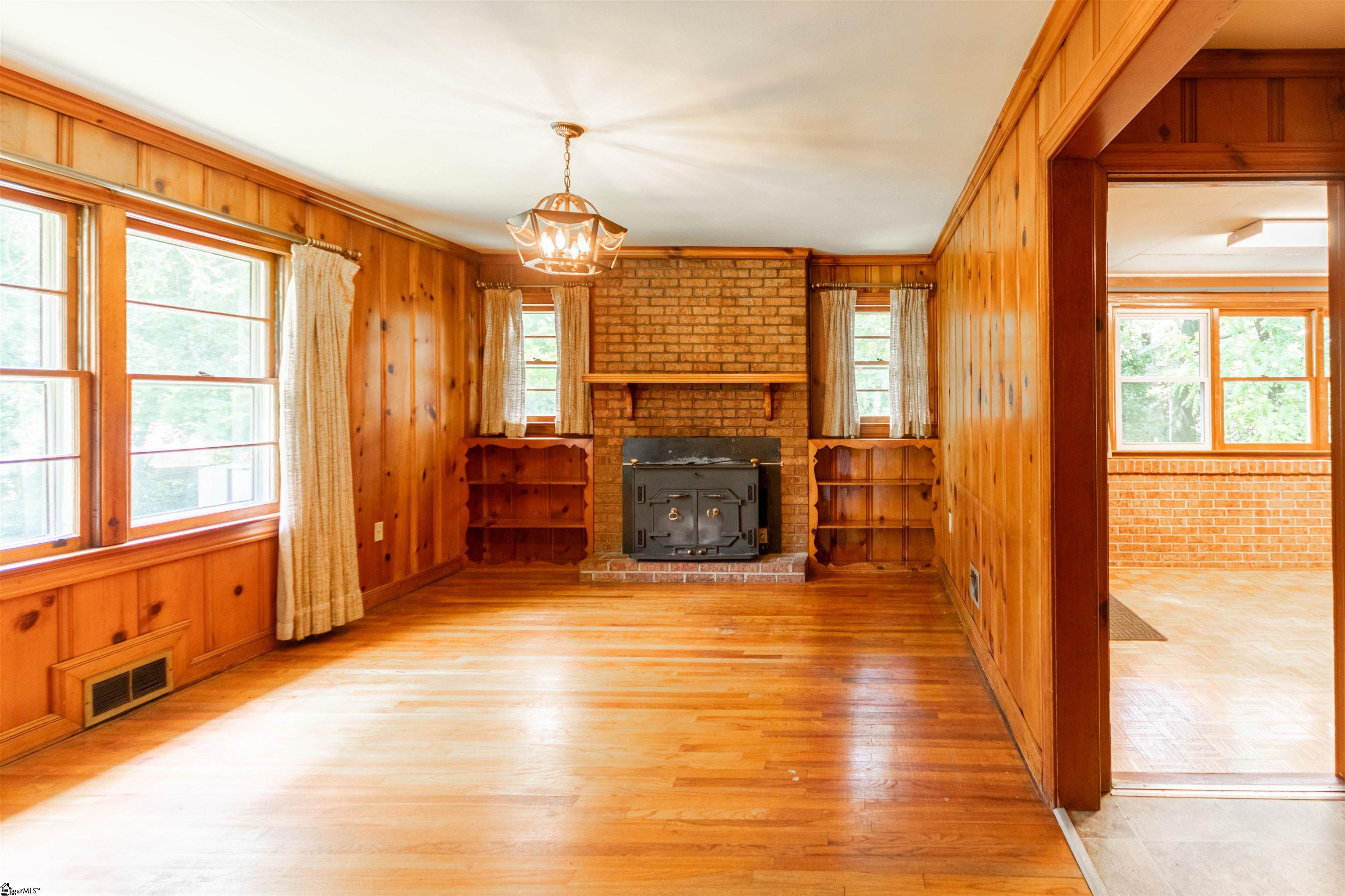 1014 Rutherford Road Greenville, SC 29609