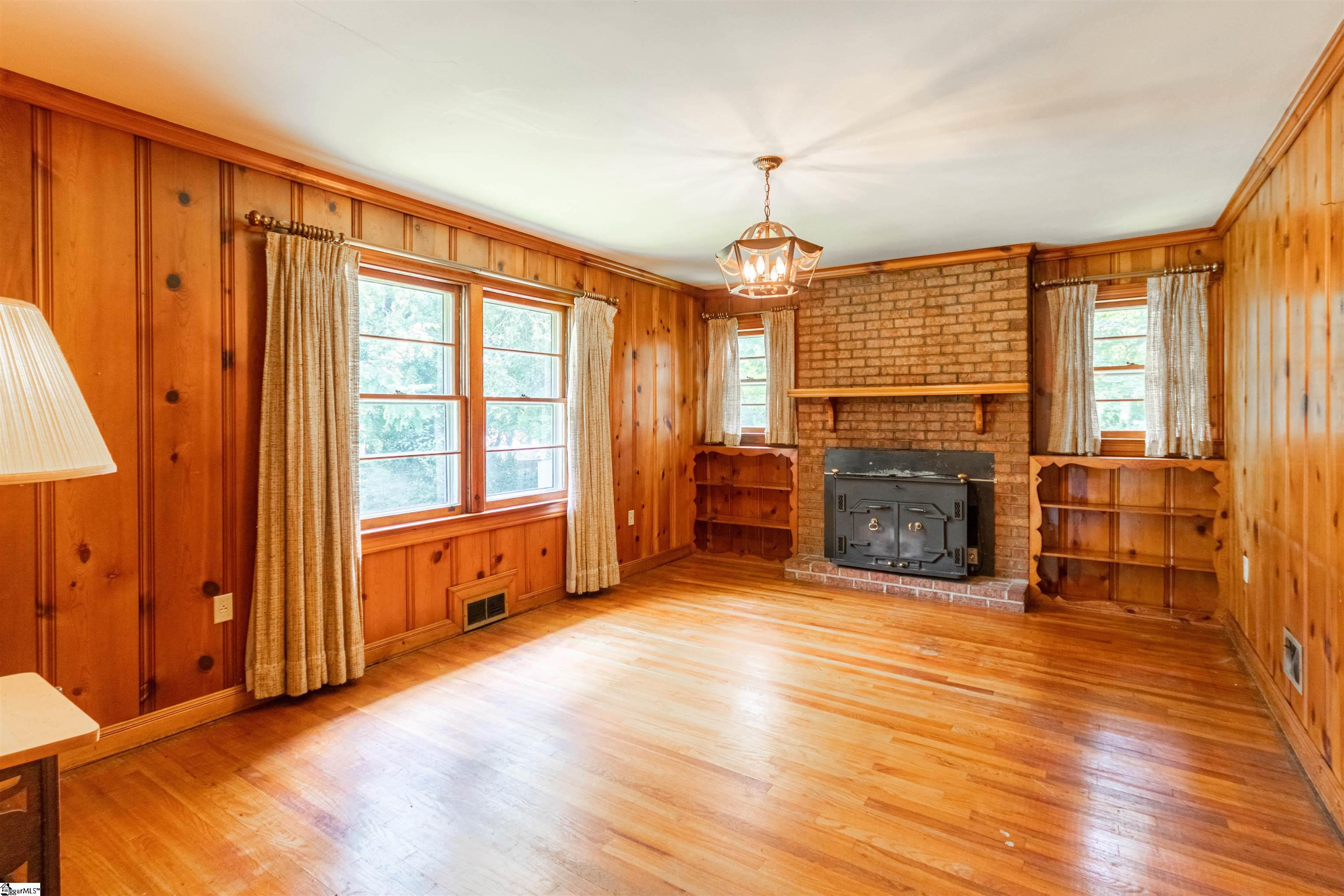 1014 Rutherford Road Greenville, SC 29609