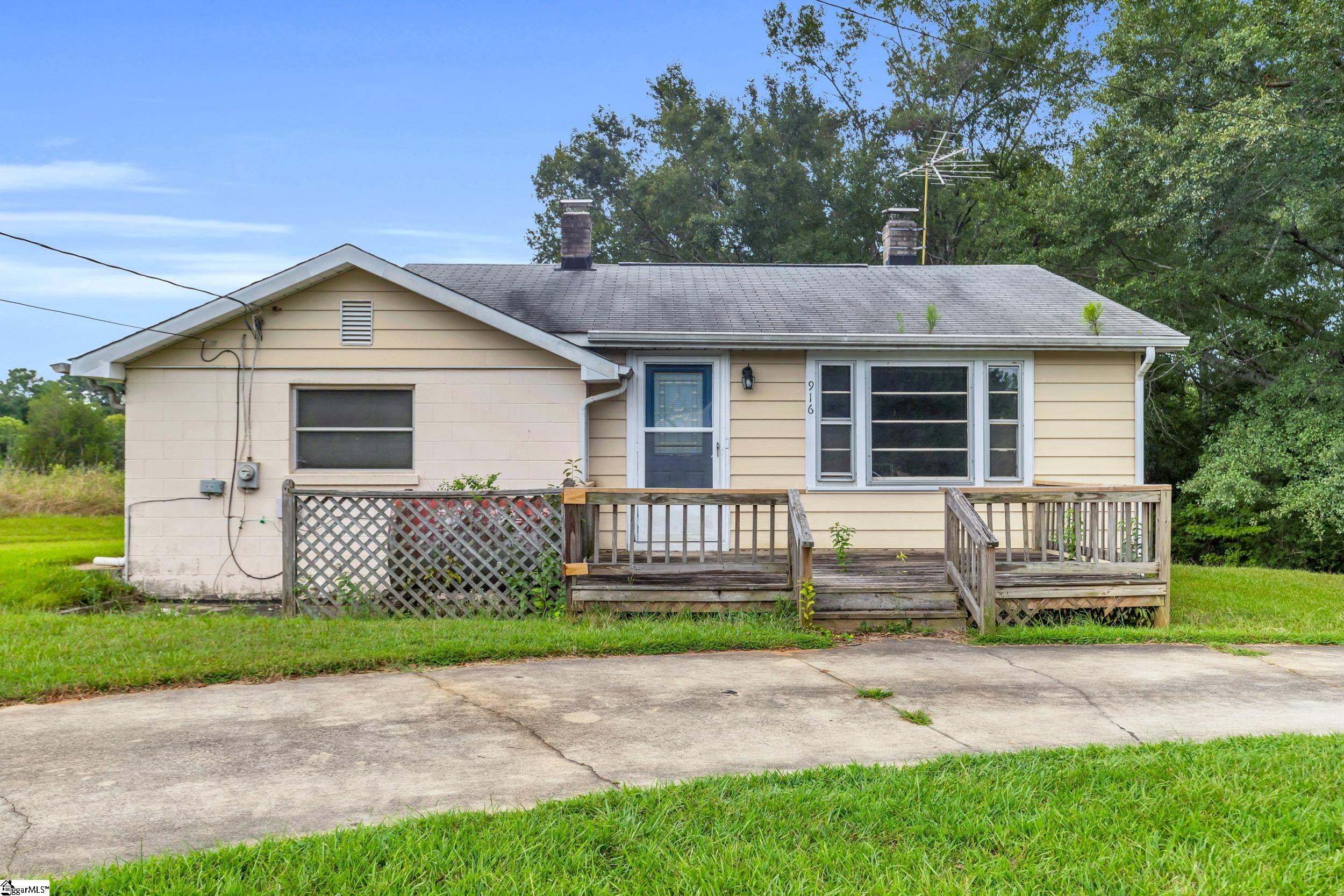 916 Old Saluda Dam Road Easley, SC 29640-7382