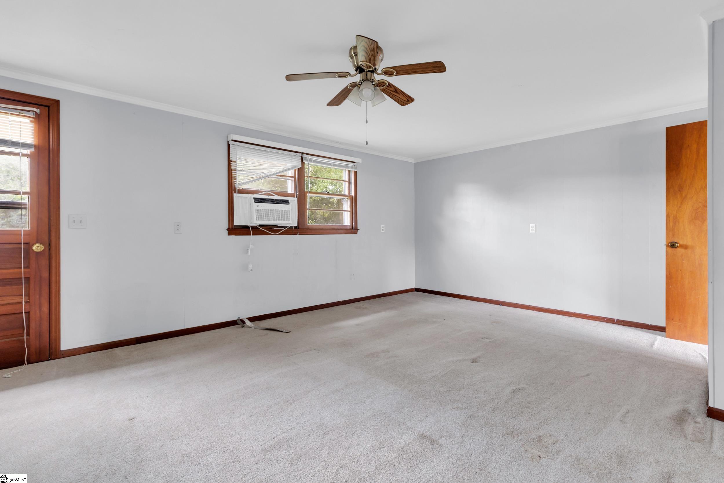 916 Old Saluda Dam Road Easley, SC 29640-7382