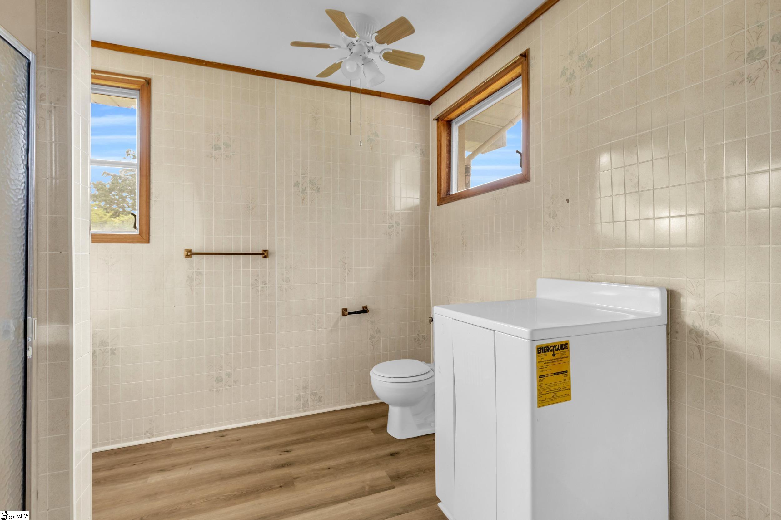 916 Old Saluda Dam Road Easley, SC 29640-7382