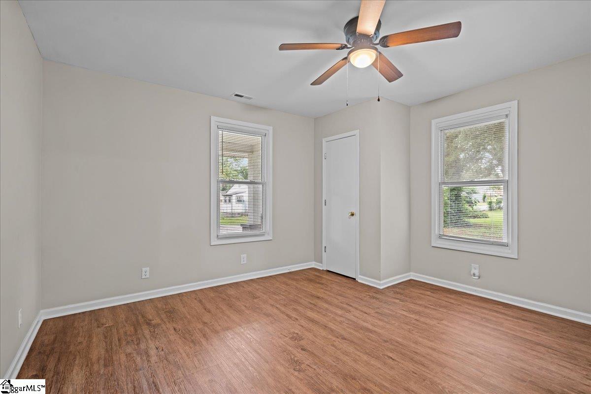 16 Bradley Street Greenville, SC 29611
