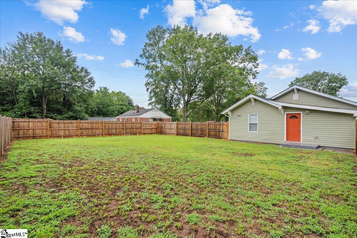 16 Bradley Street Greenville, SC 29611