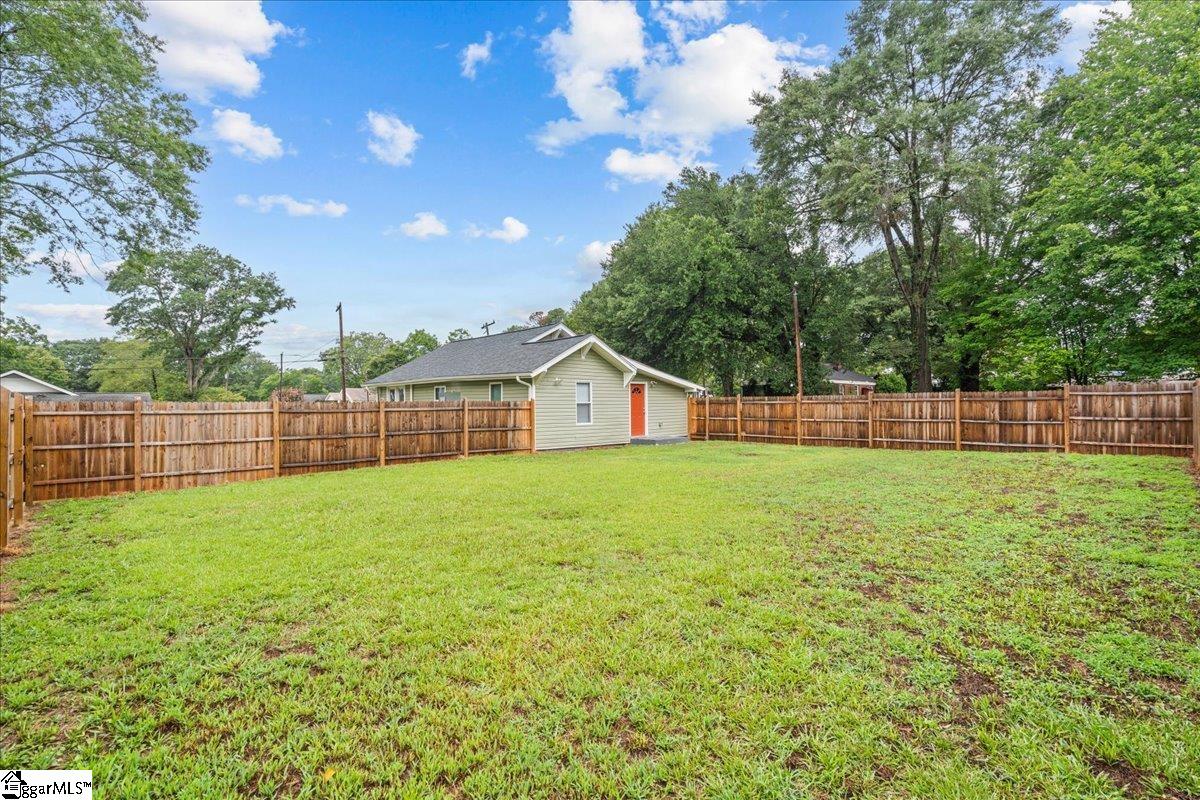 16 Bradley Street Greenville, SC 29611