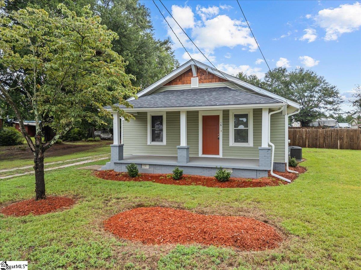 16 Bradley Street Greenville, SC 29611