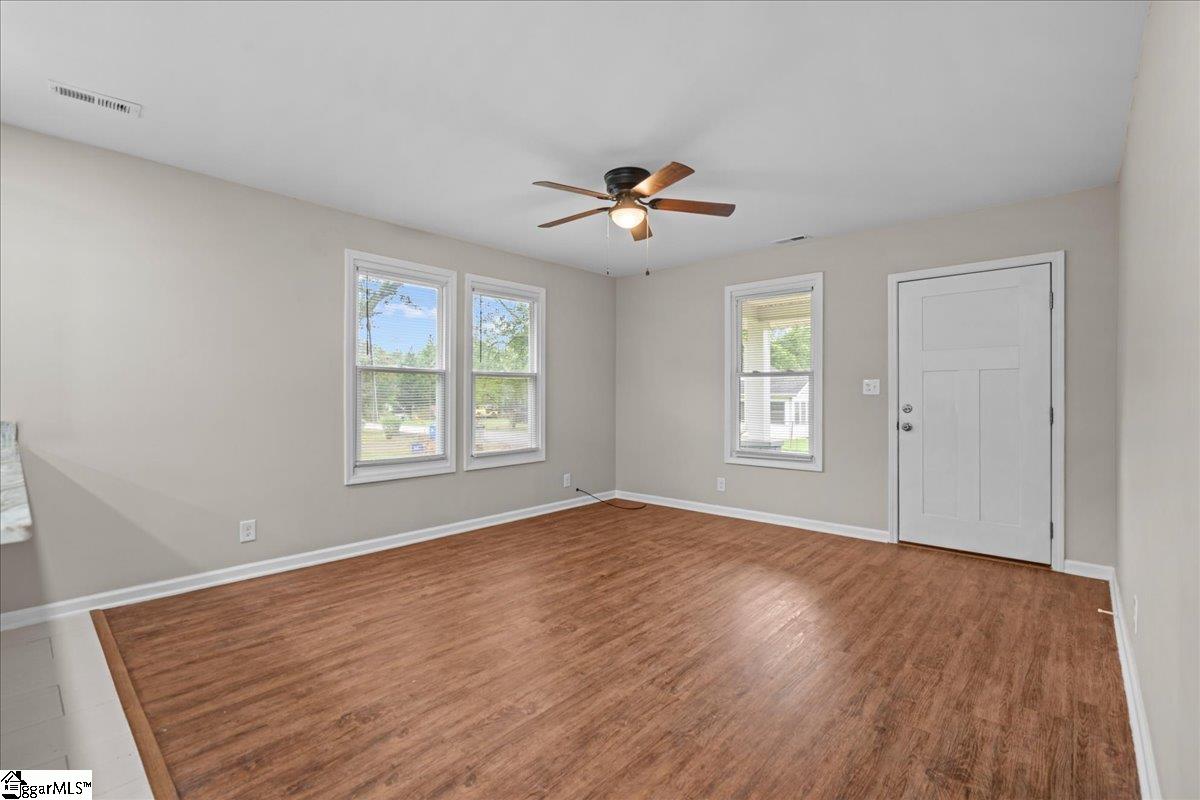 16 Bradley Street Greenville, SC 29611