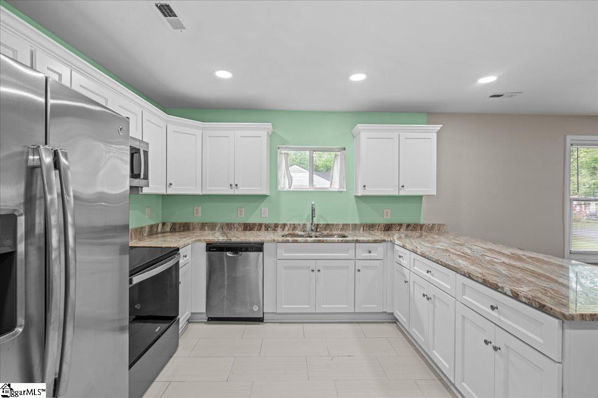 16 Bradley Street Greenville, SC 29611