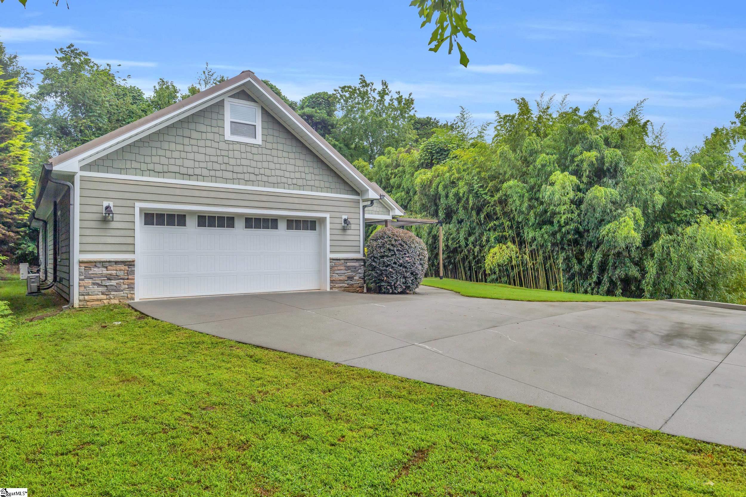 4724 State Park Road Travelers Rest, SC 29690