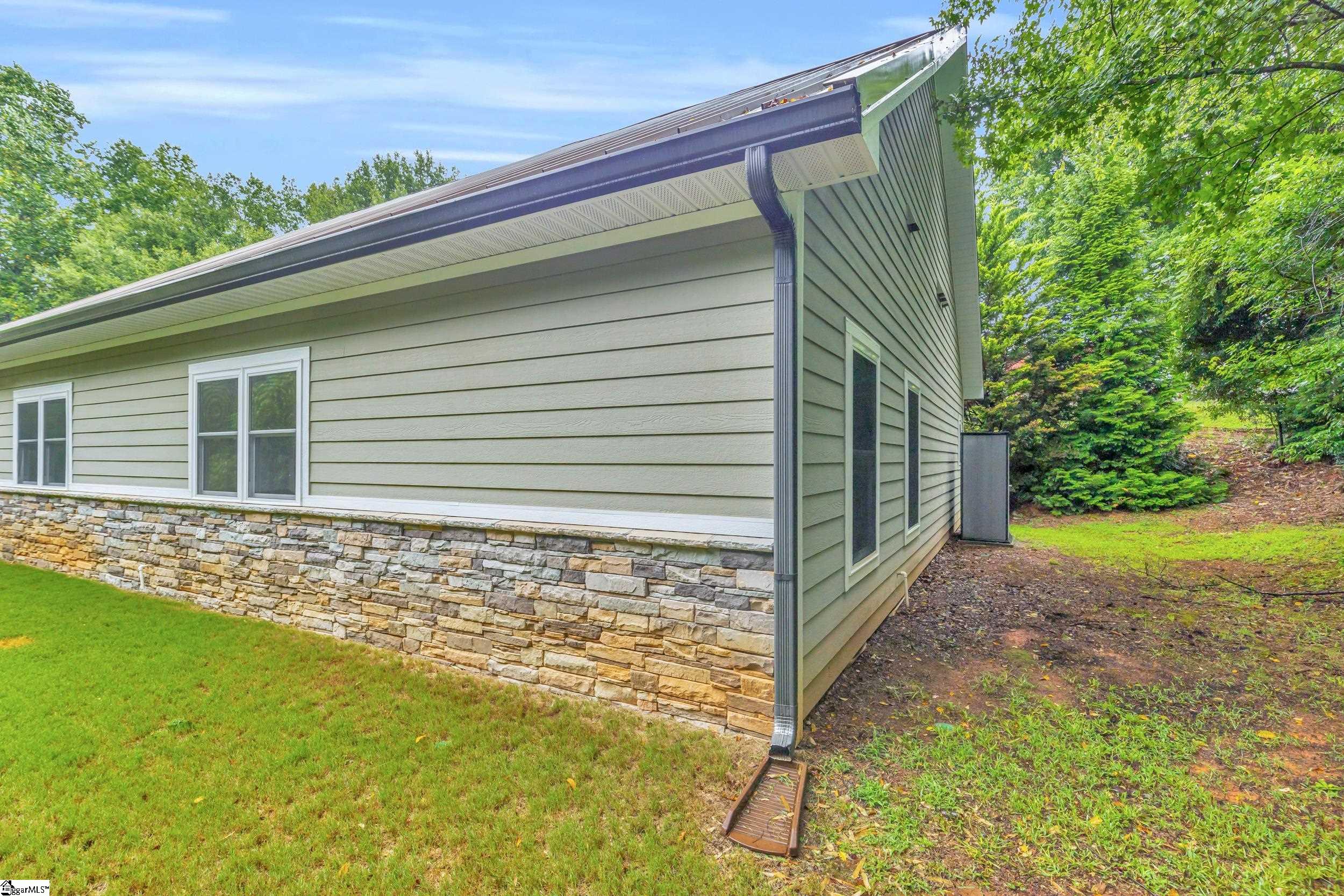 4724 State Park Road Travelers Rest, SC 29690
