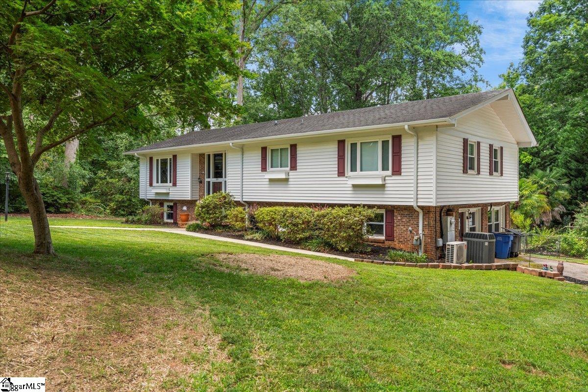 211 Covington Court Greenville, SC 29617