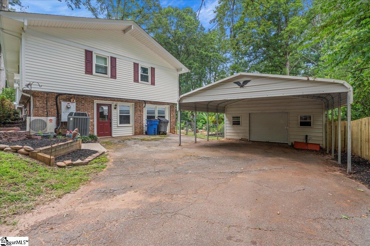 211 Covington Court Greenville, SC 29617