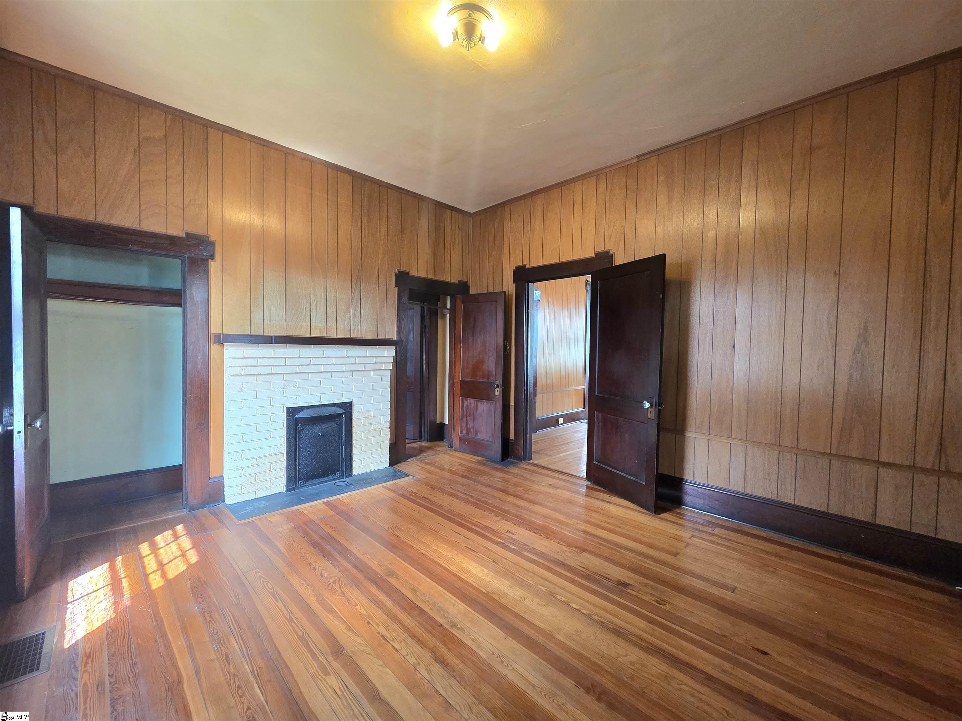 290 Hydrick Street Spartanburg, SC 29306
