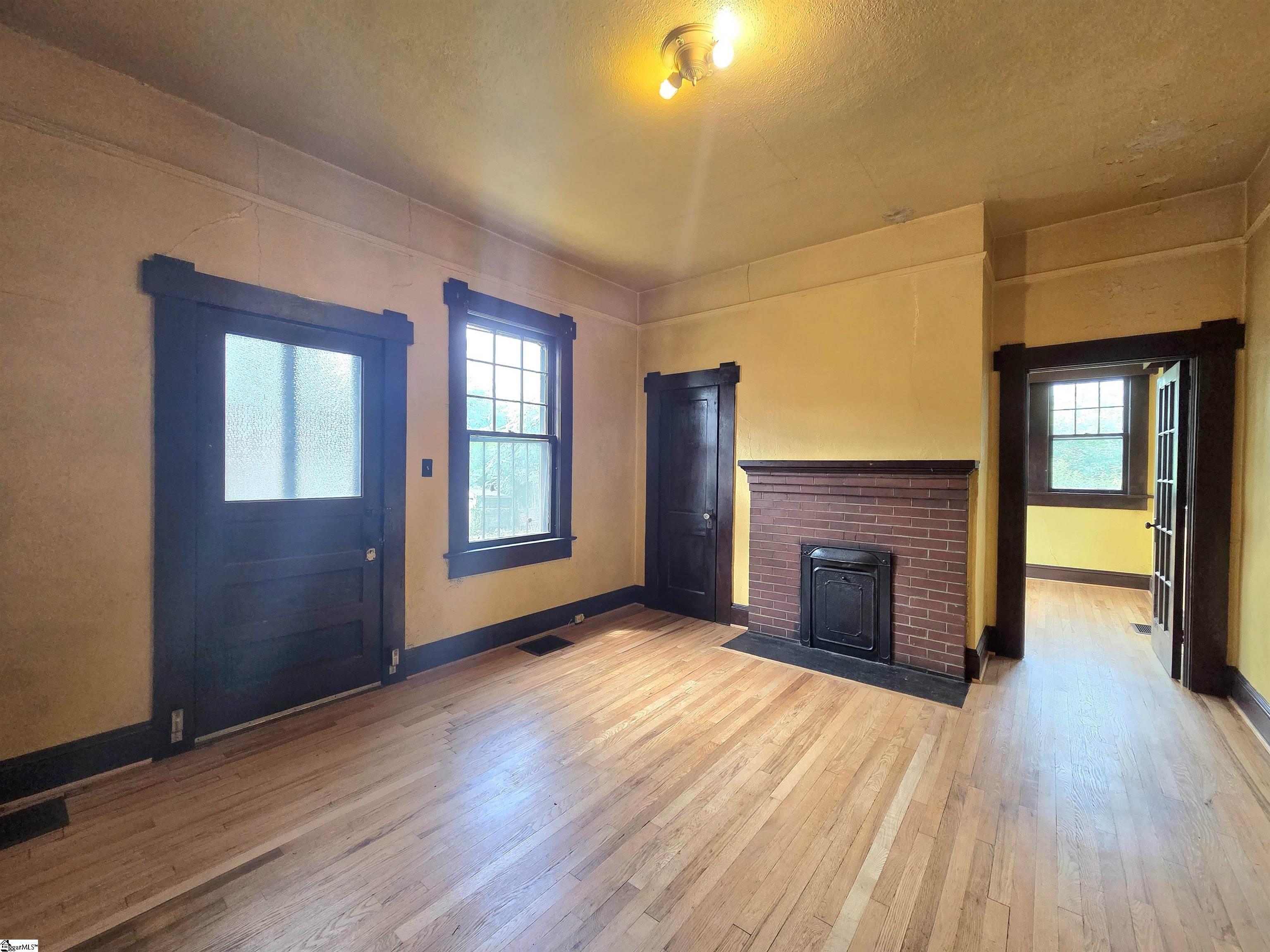 290 Hydrick Street Spartanburg, SC 29306