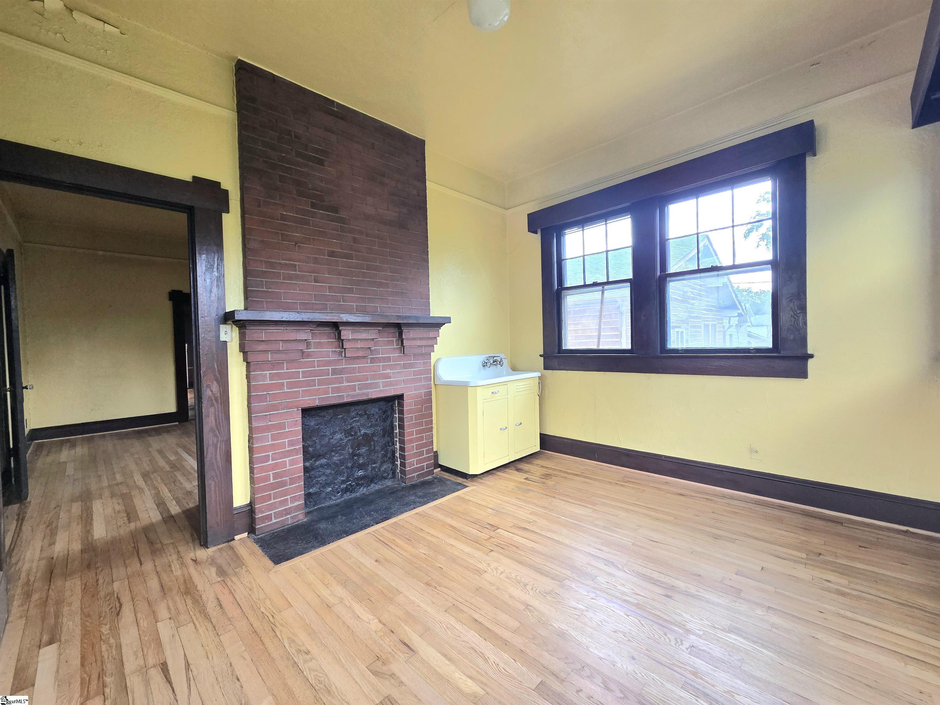 290 Hydrick Street Spartanburg, SC 29306