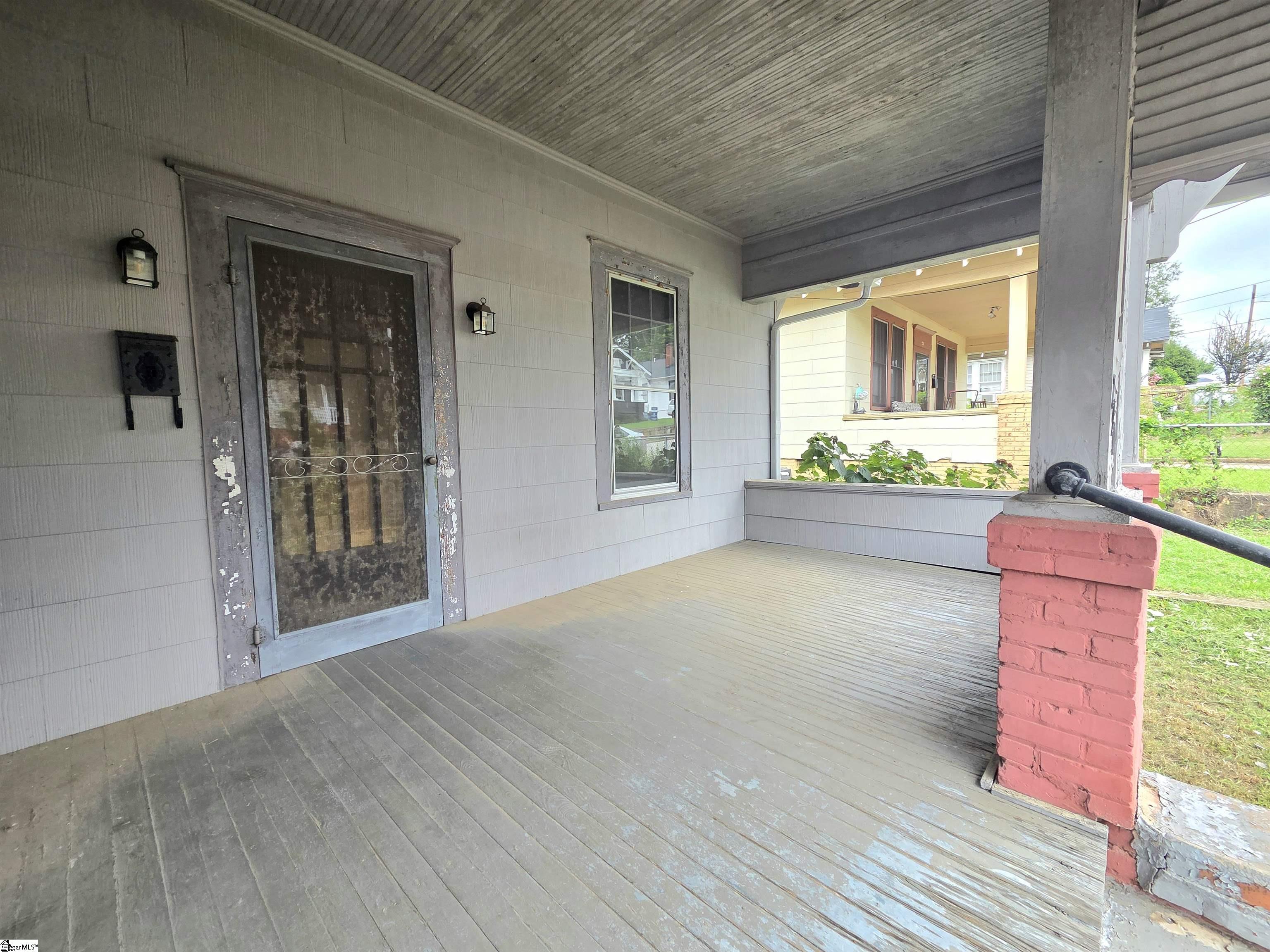 290 Hydrick Street Spartanburg, SC 29306