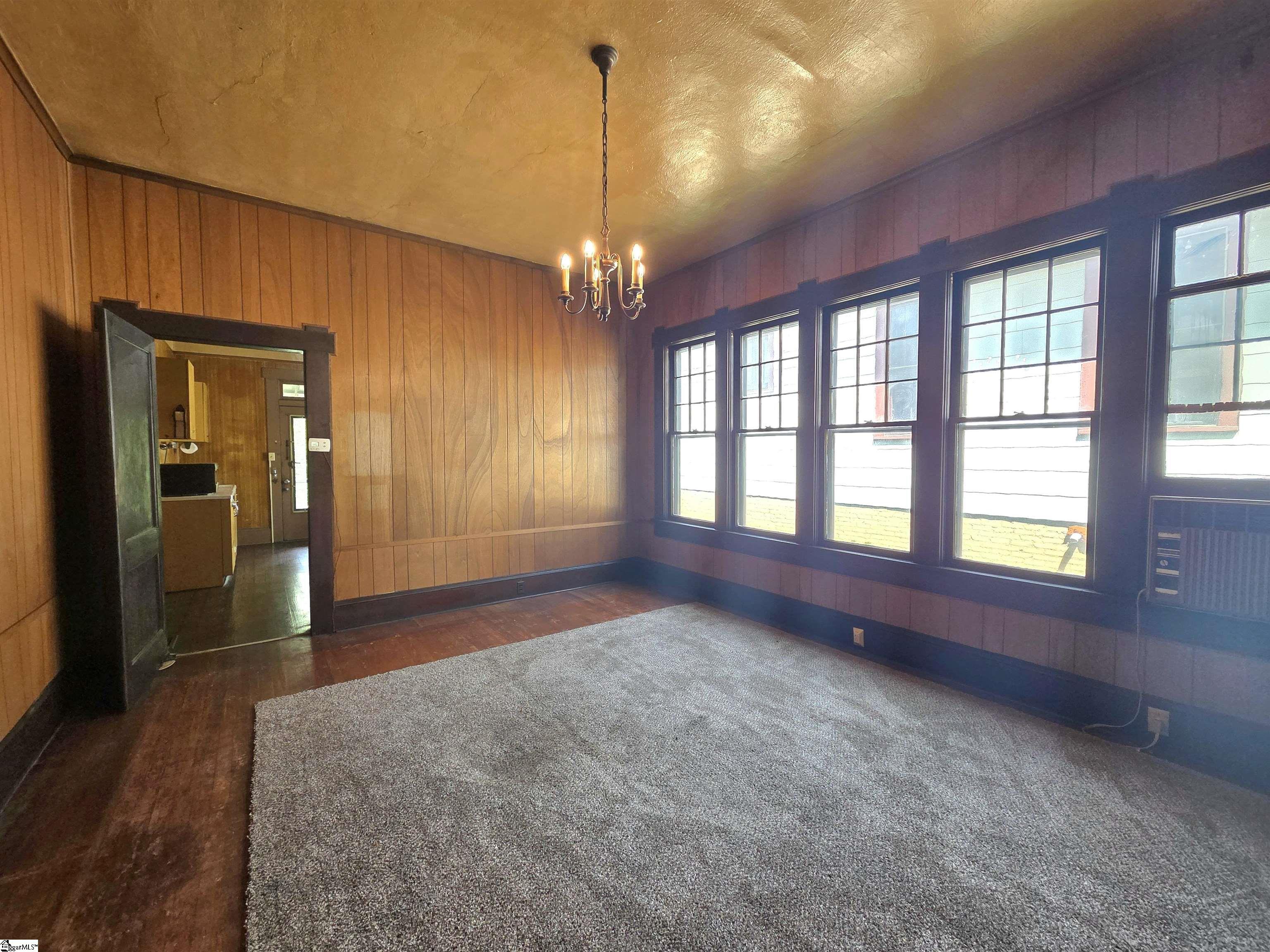 290 Hydrick Street Spartanburg, SC 29306