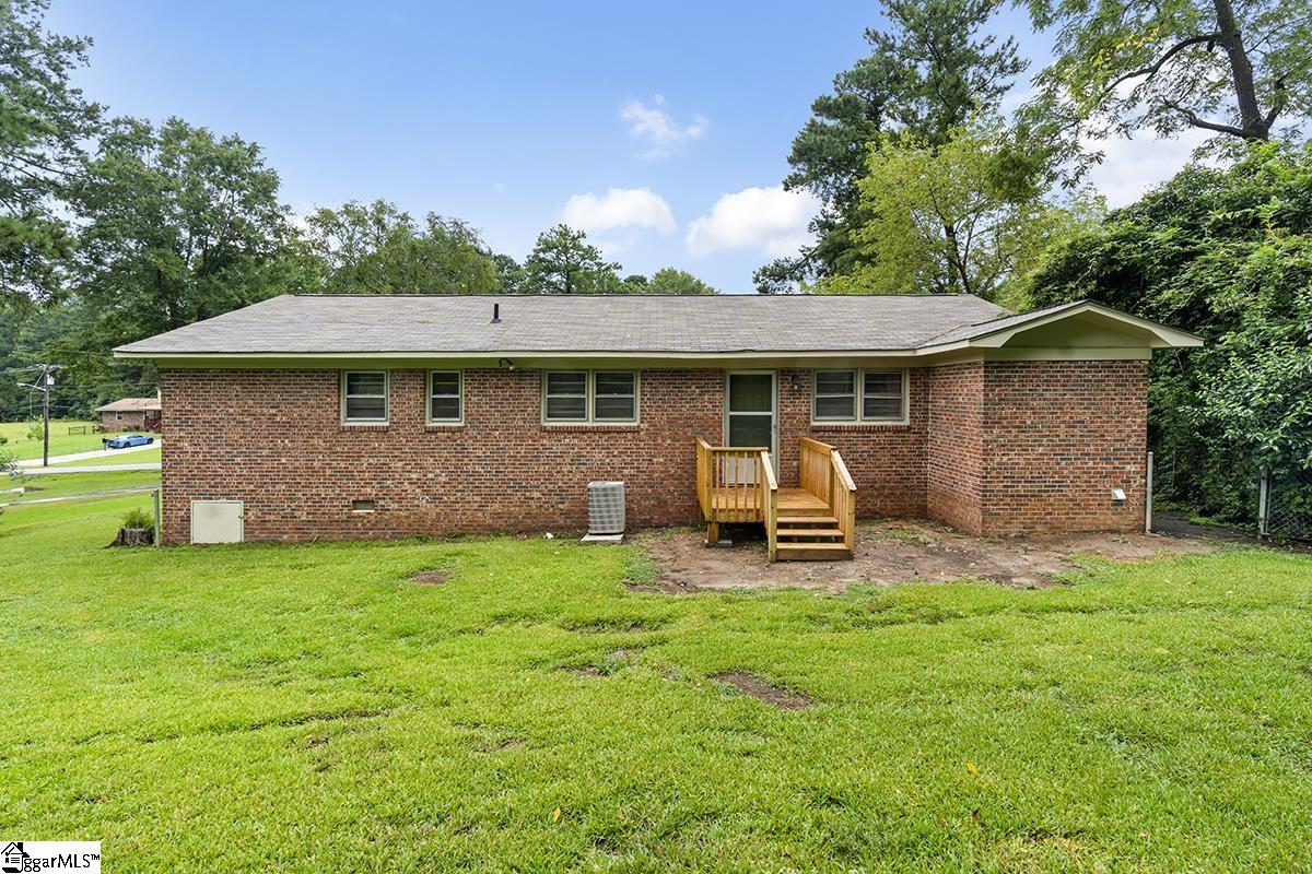 107 Avondale Road Greenwood, SC 29649