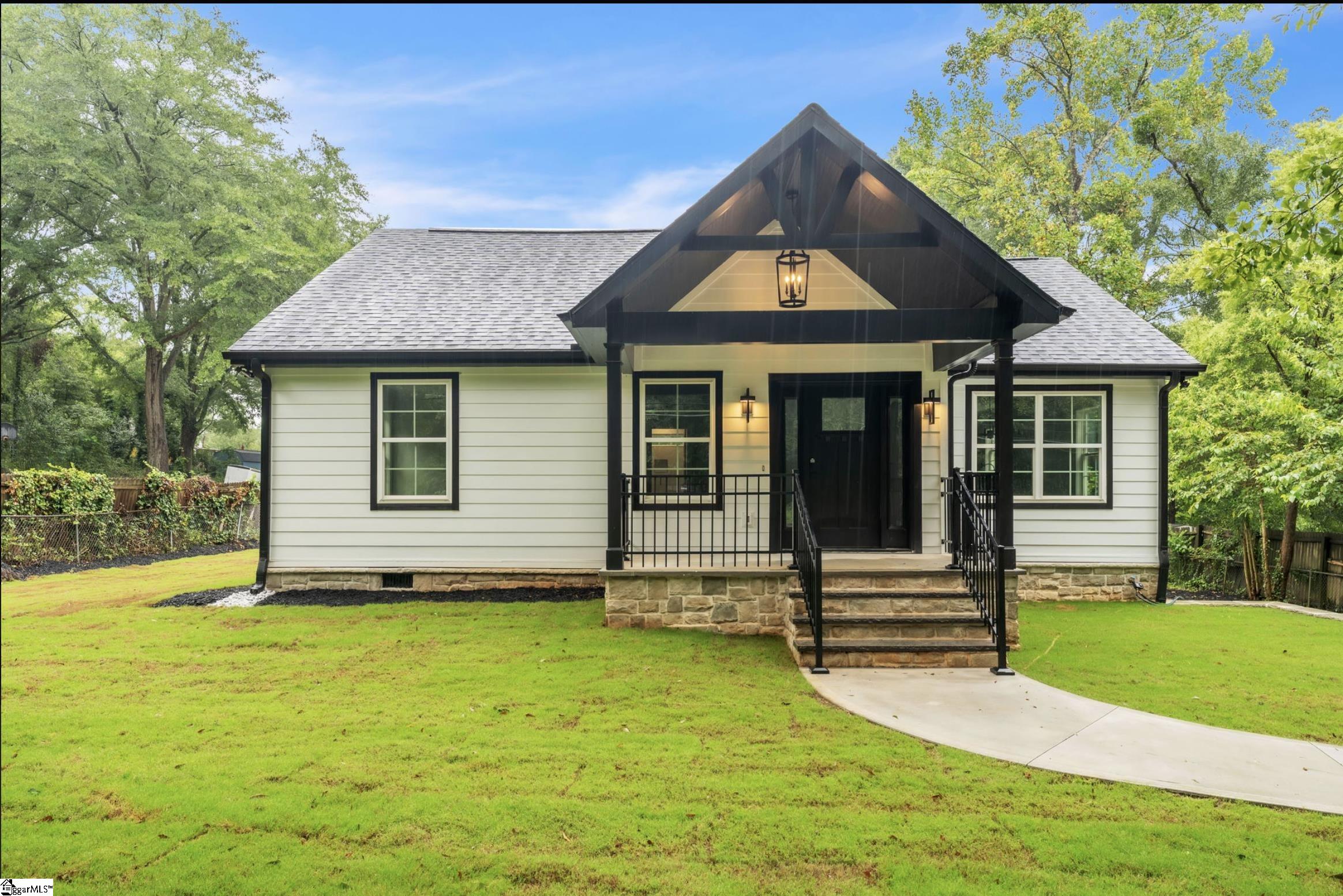 12 Old Grove Road Greenville, SC 29605