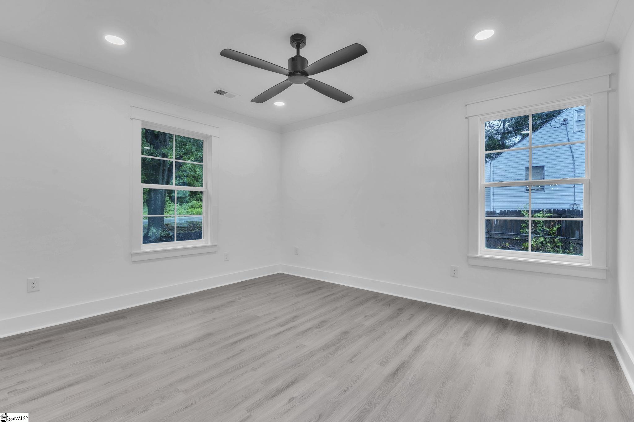 12 Old Grove Road Greenville, SC 29605