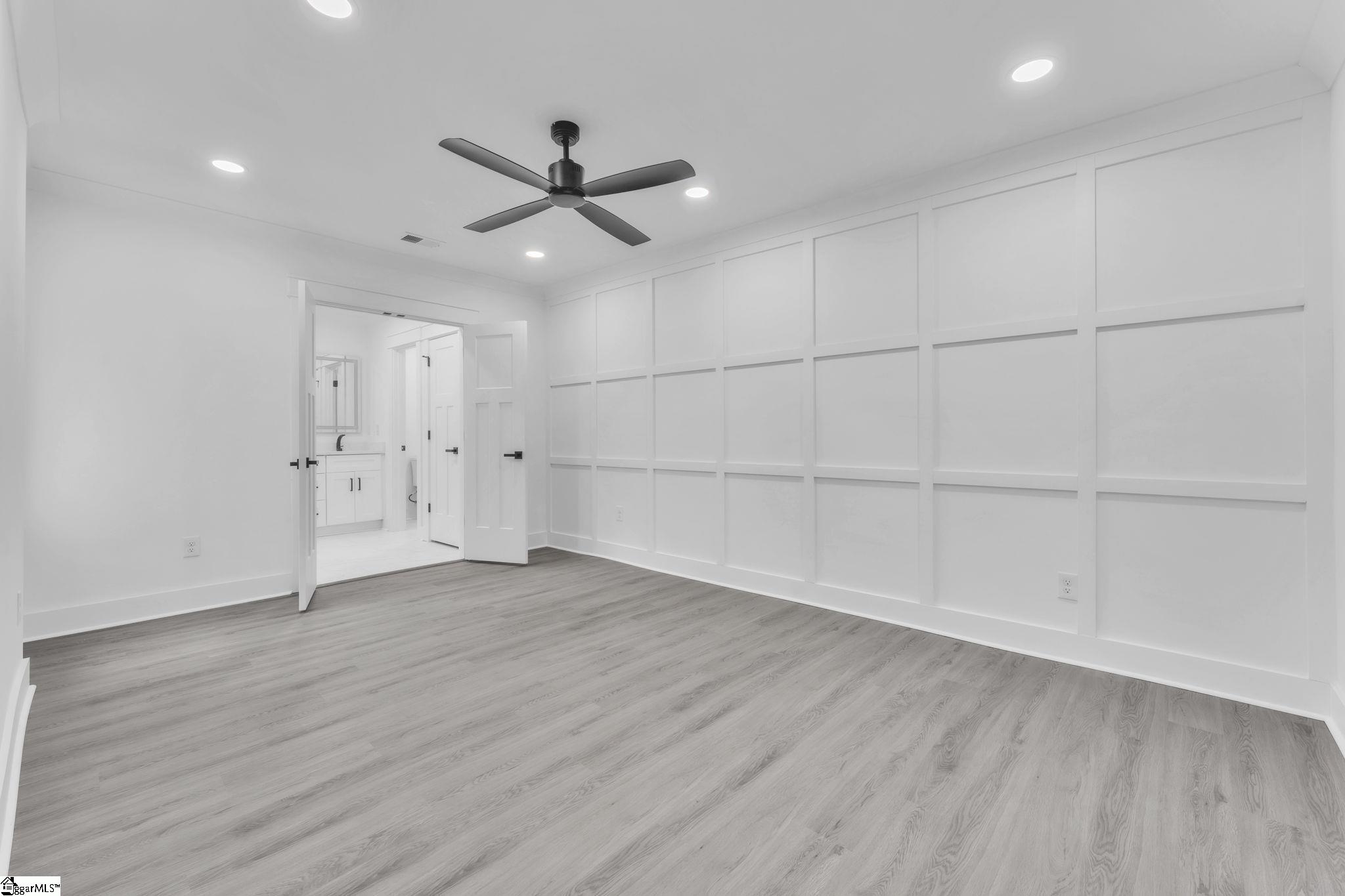 12 Old Grove Road Greenville, SC 29605