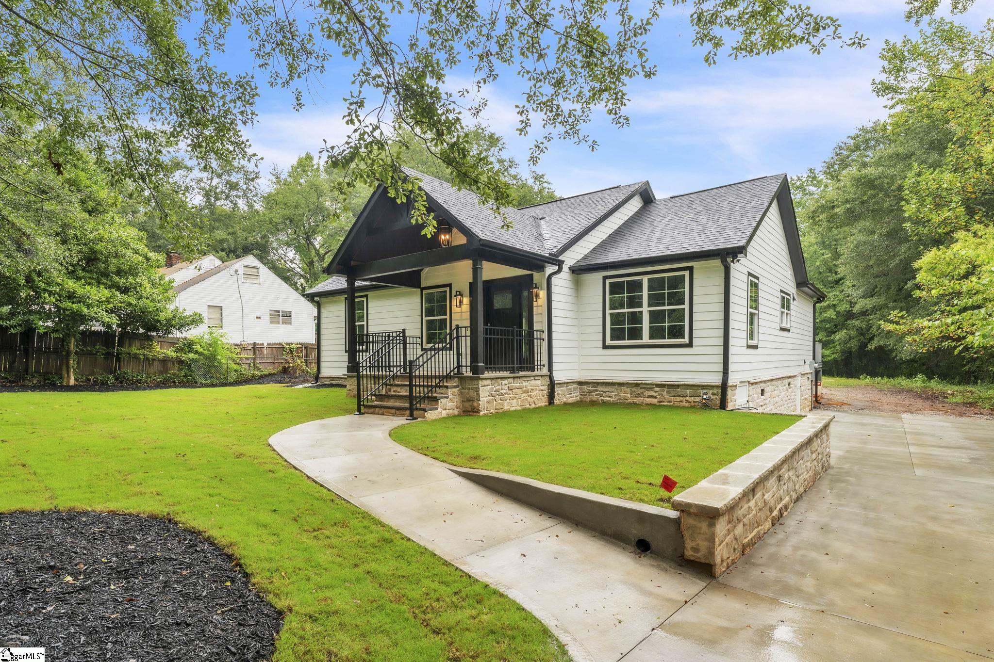 12 Old Grove Road Greenville, SC 29605