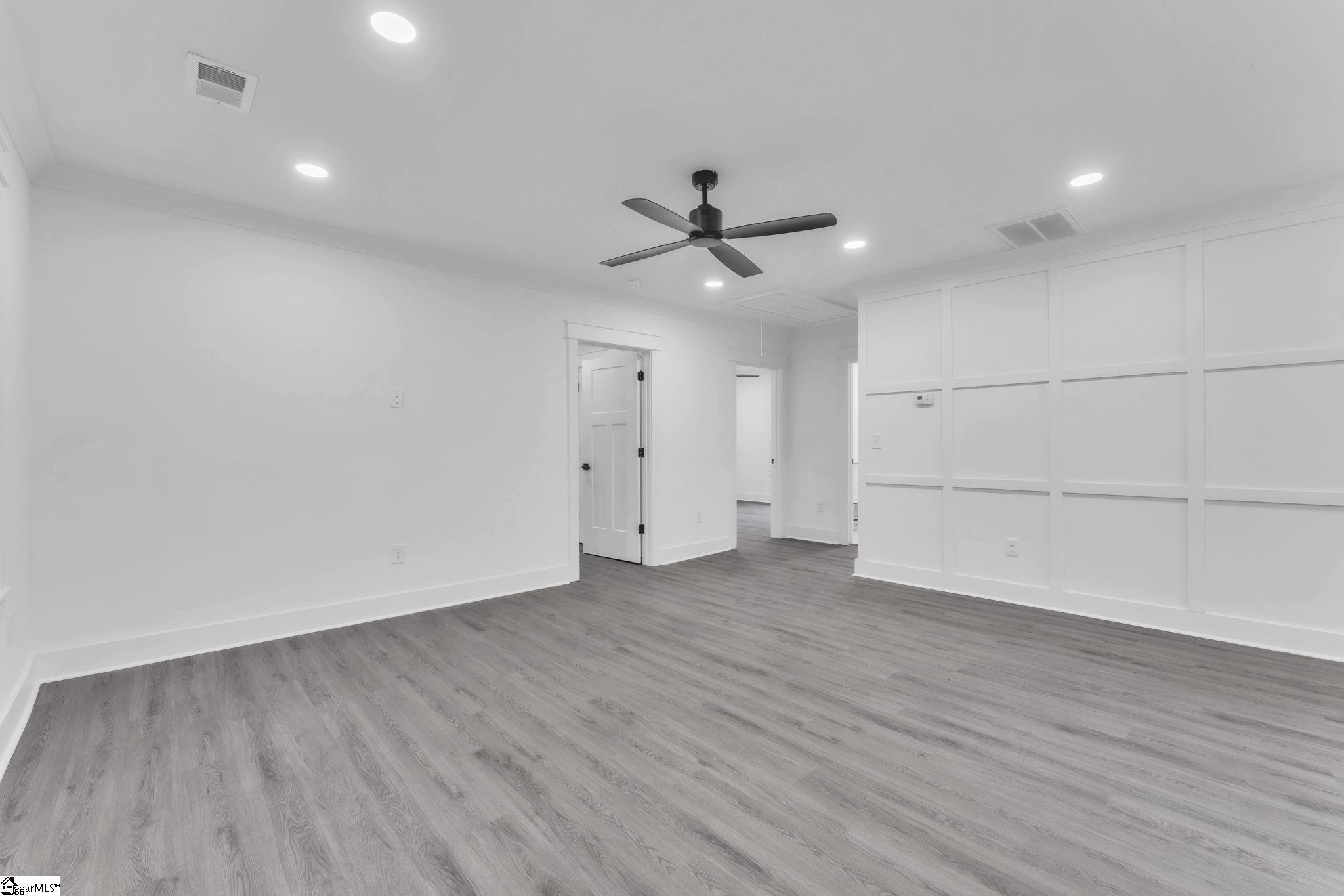 12 Old Grove Road Greenville, SC 29605